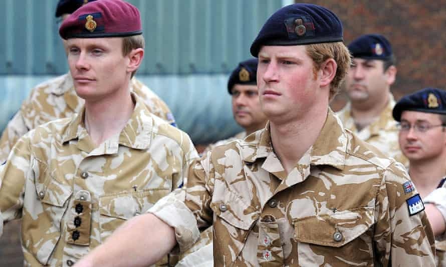 Hoang gia Anh giu the dien cho Hoang tu Harry o dam tang ong noi hinh anh