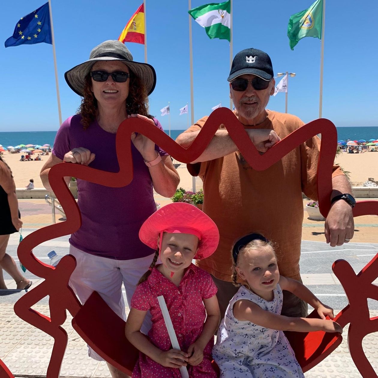 nguoi my ve que de tiem vaccine anh 3