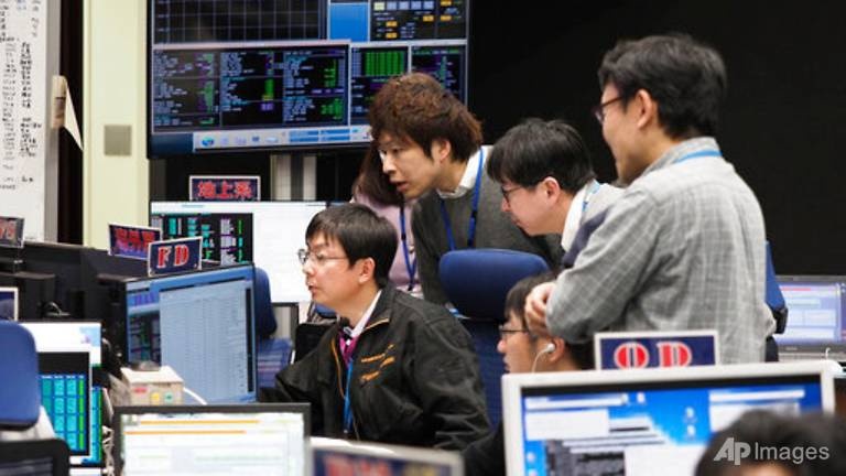 Nhat to Trung Quoc dung sau vu tan cong mang quy mo lon hinh anh