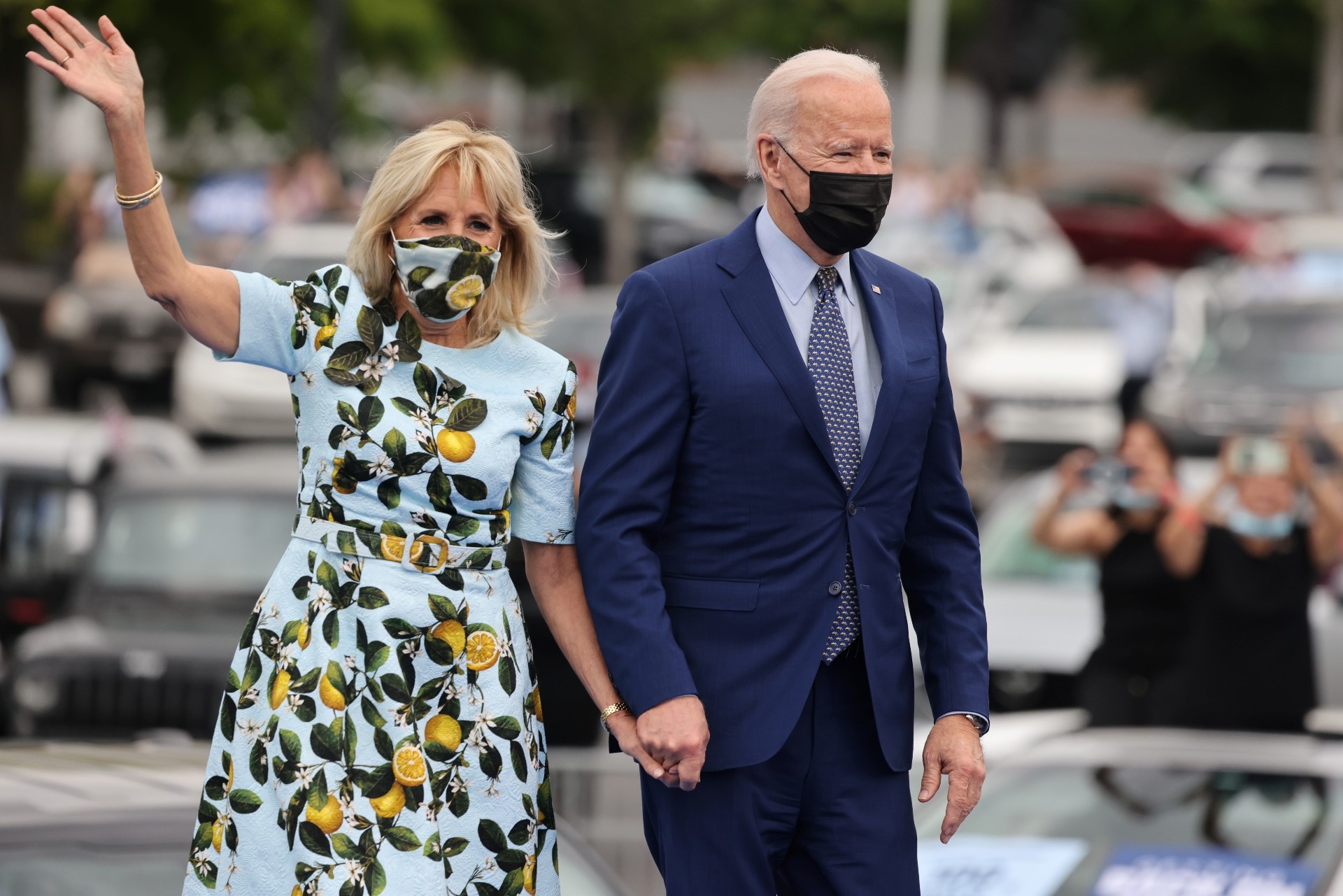 Ong Biden den bang chien dia nhan dip 100 ngay lam tong thong hinh anh