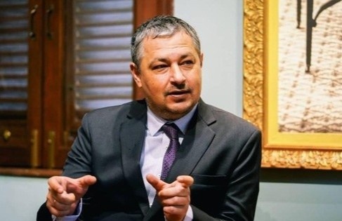 Dai su Ukraine tai Thai Lan qua doi vi dau tim hinh anh