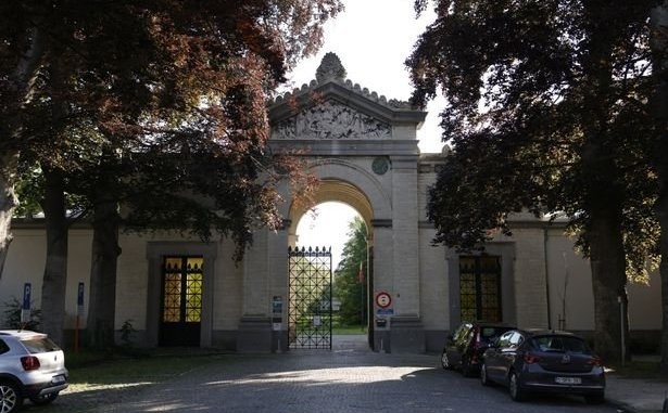 Bi rung dong vi vu hiep dam tap the nu sinh 14 tuoi hinh anh