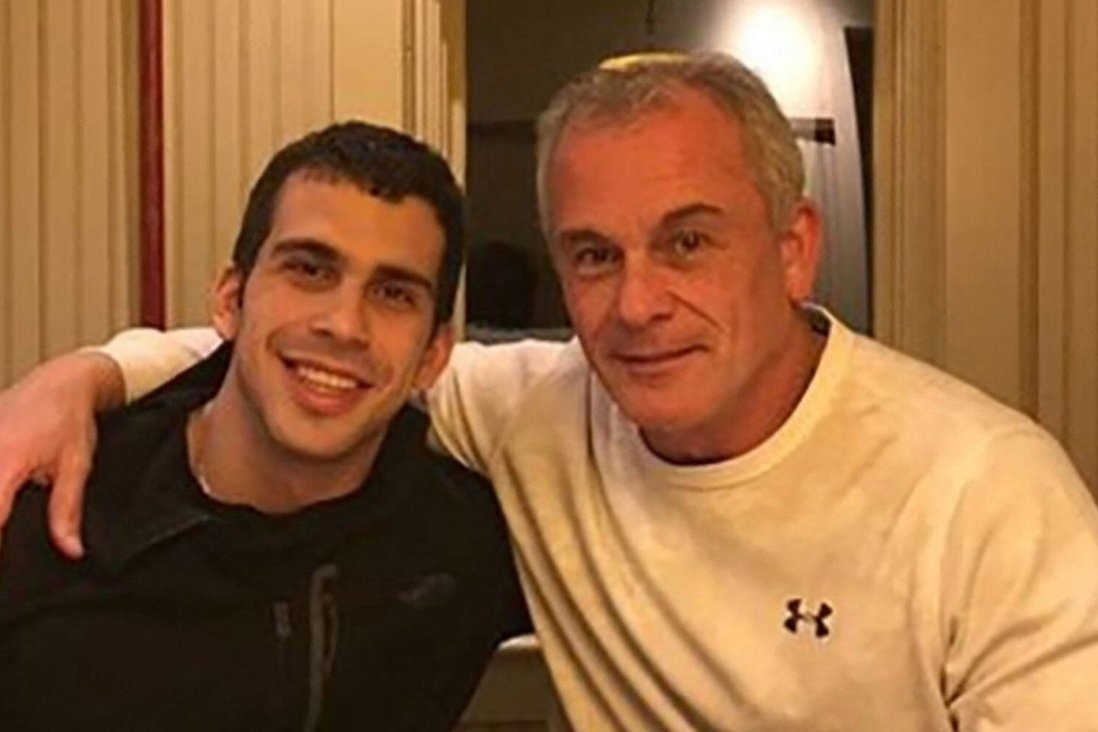 cuu chu tich Nissan dao tau anh 1