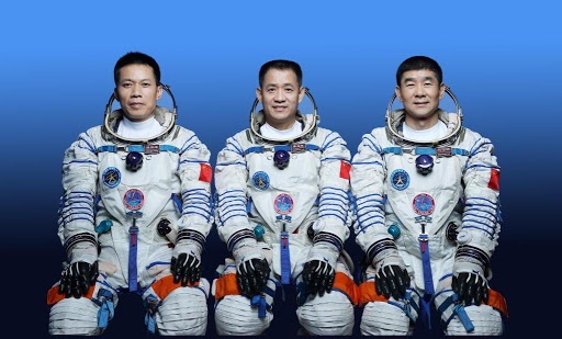 Tau vu tru Trung Quoc anh 1