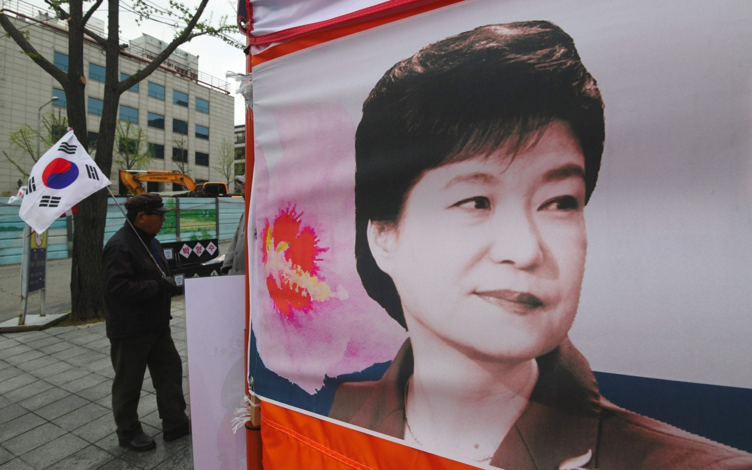 Don doan dang sau viec dac xa cuu Tong thong Park Geun Hye hinh anh