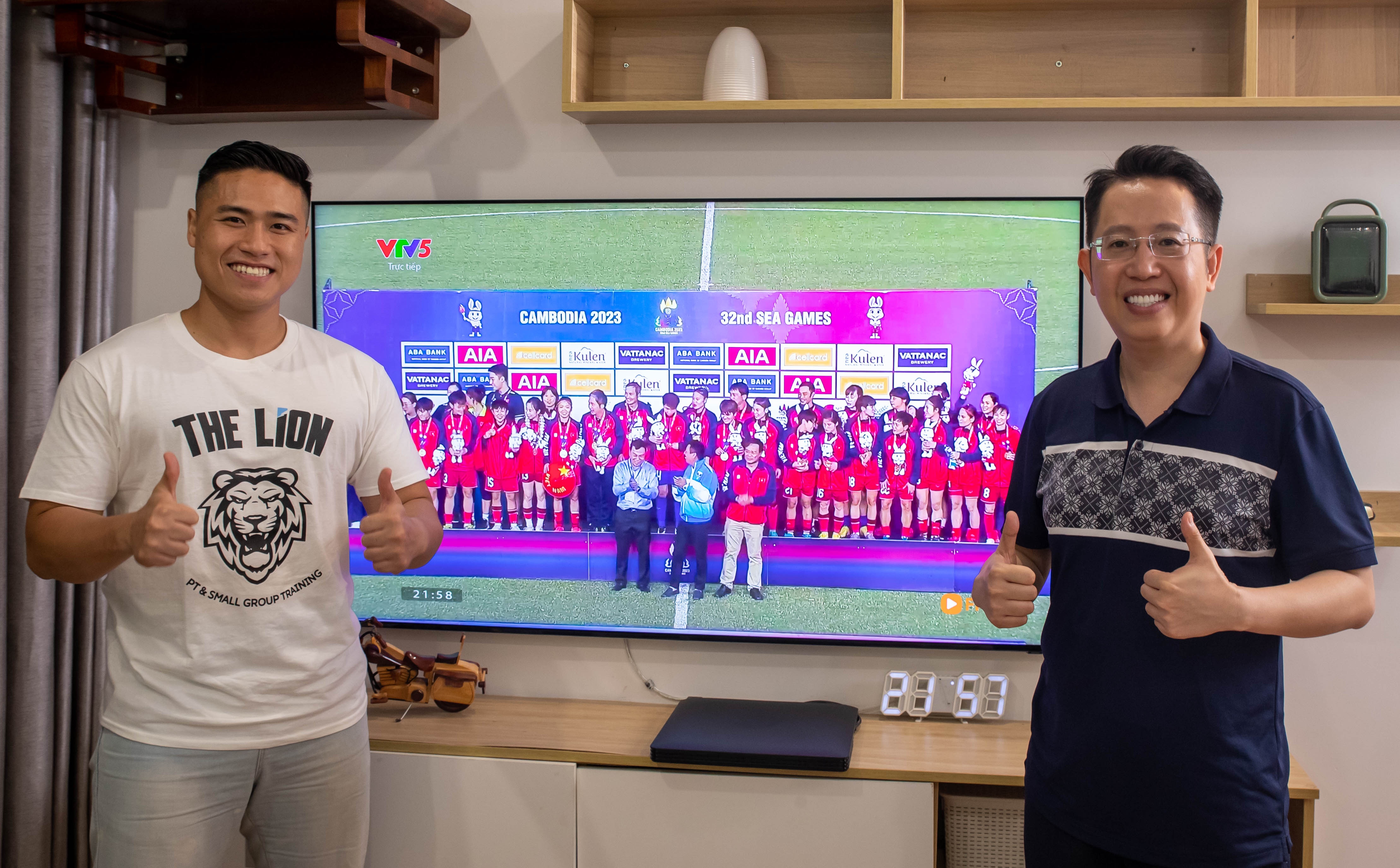 BLV Viet Khue: ‘Tuyen nu Viet Nam gan nhu khong cho doi thu co hoi’ hinh anh