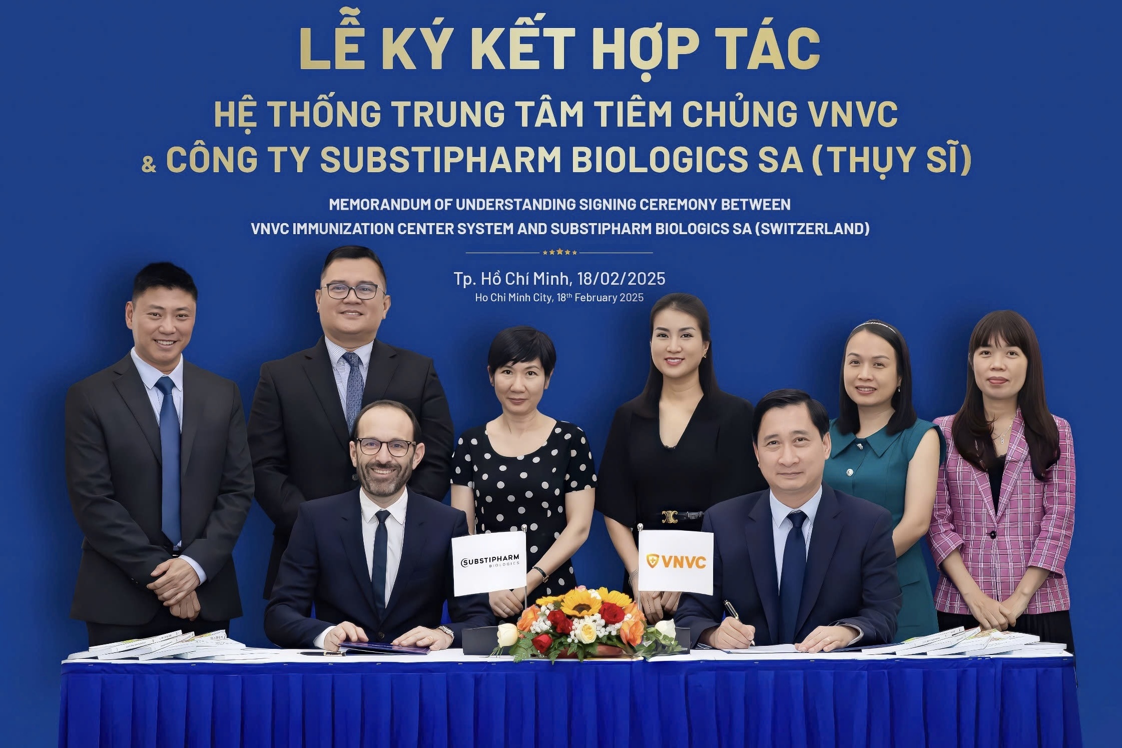 VNVC ky ghi nho hop tac, som dua vaccine tay chan mieng ve Viet Nam hinh anh