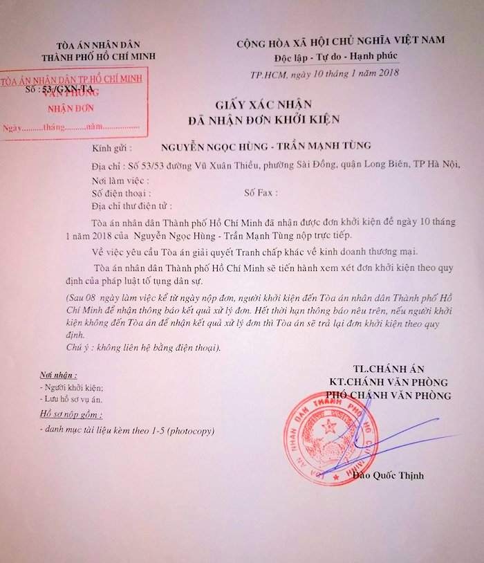 Nguoi Viet kien Apple lam cham iPhone anh 1