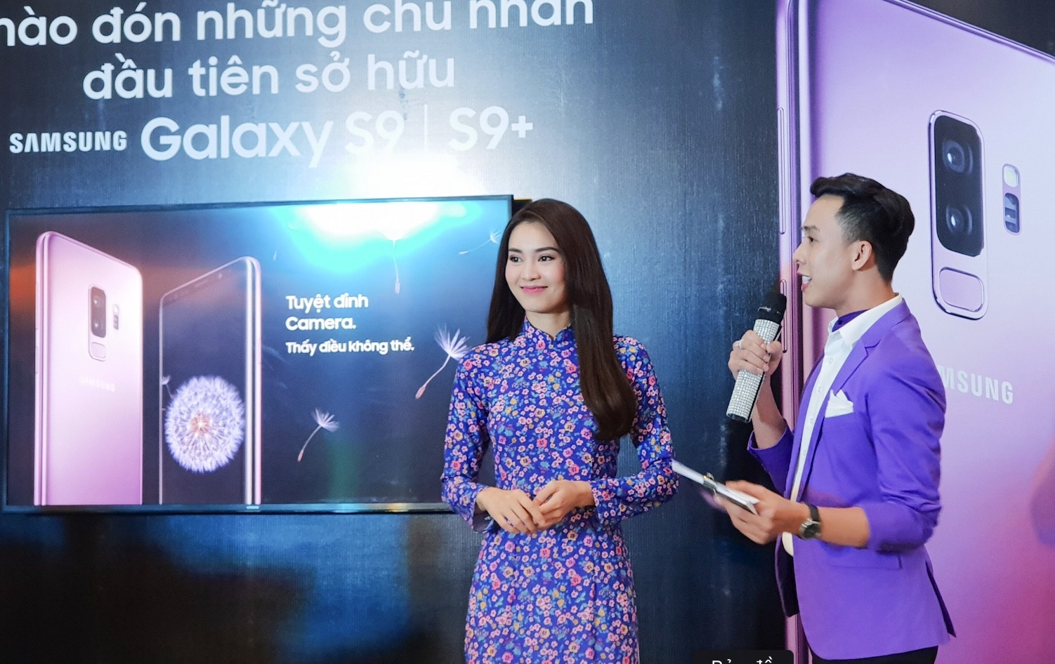 'Co ba Sai Gon' xuat hien tai buoi mo ban Galaxy S9 hinh anh