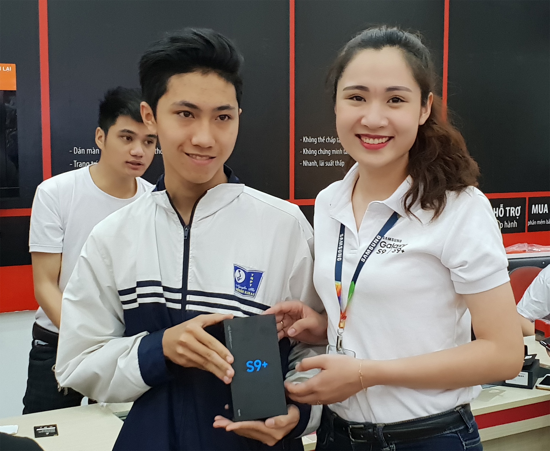 Mo ban galaxy S9 anh 6