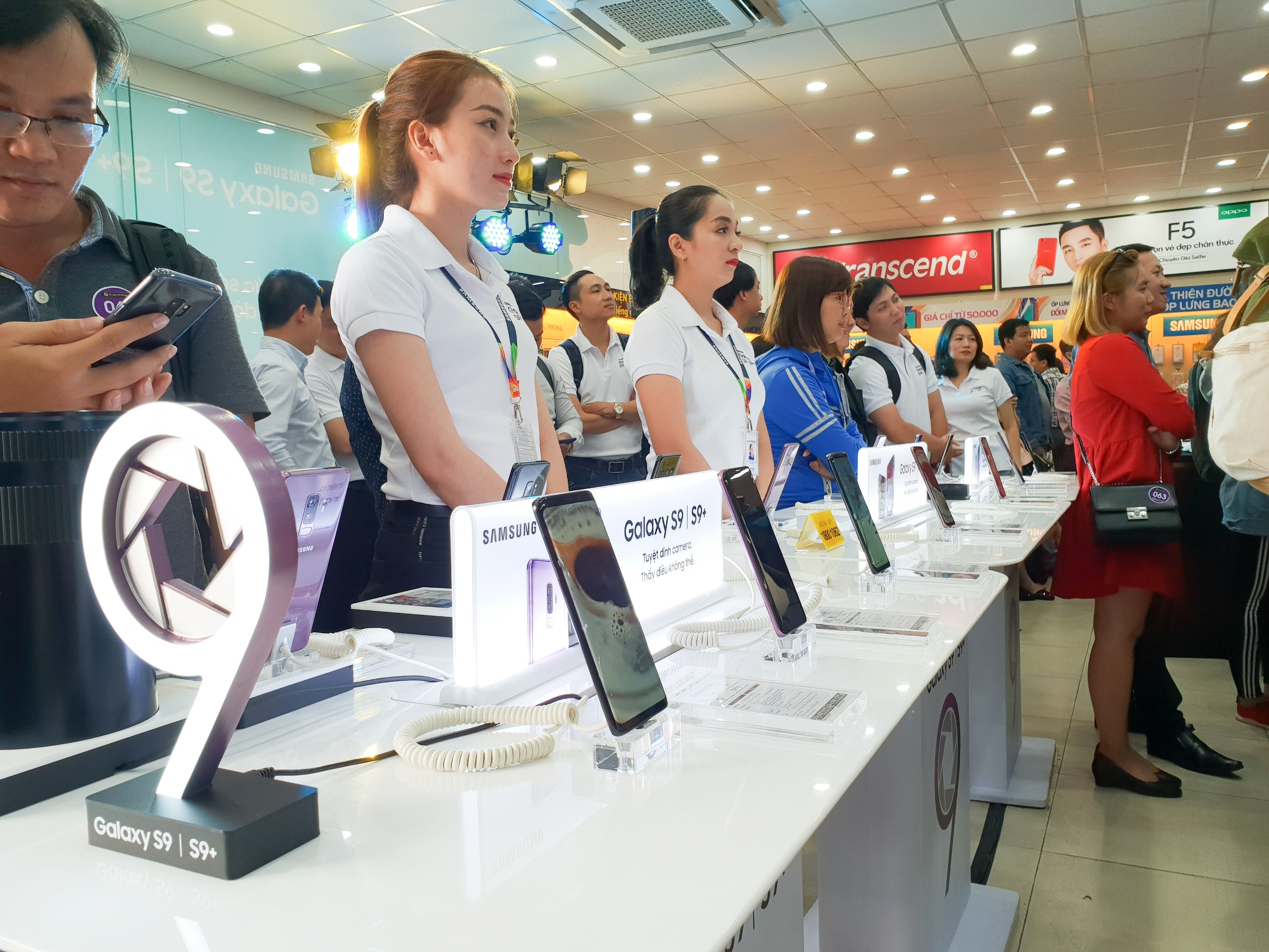 Mo ban galaxy S9 anh 1