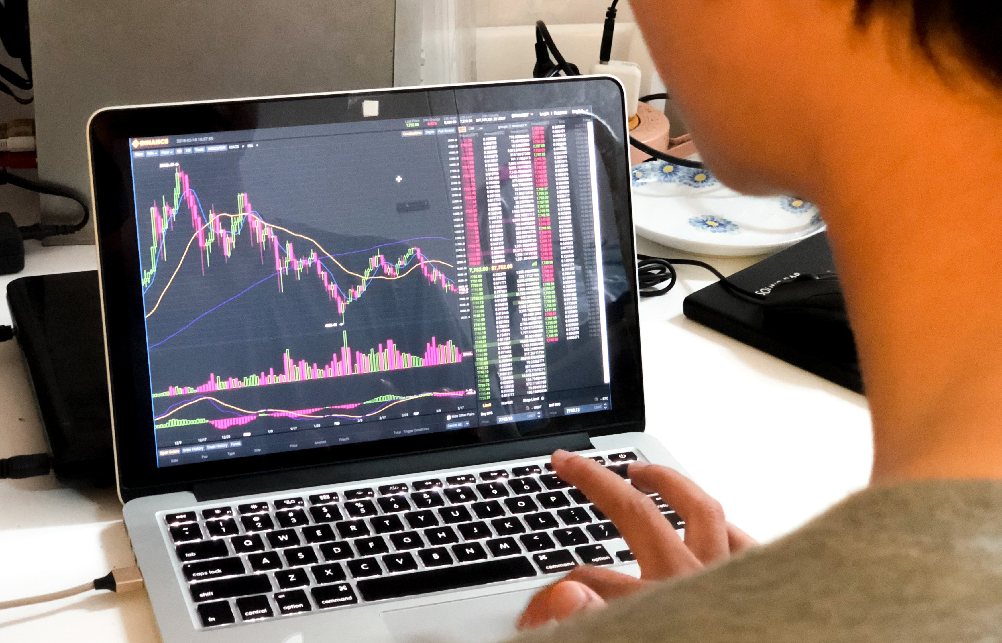 dan van phong bo viec lam trader anh 3