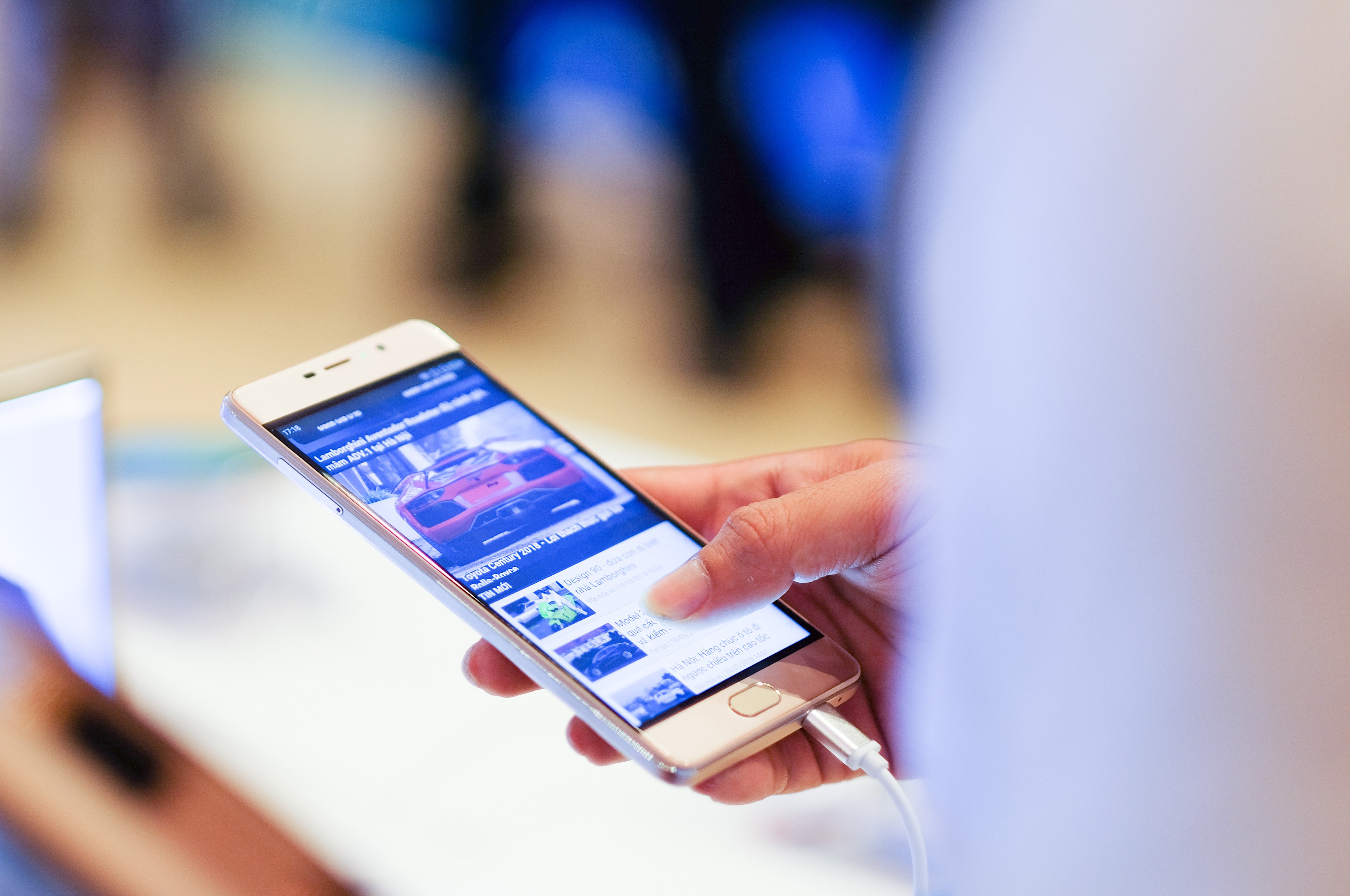 Asanzo ra mat TV 4K anh 9