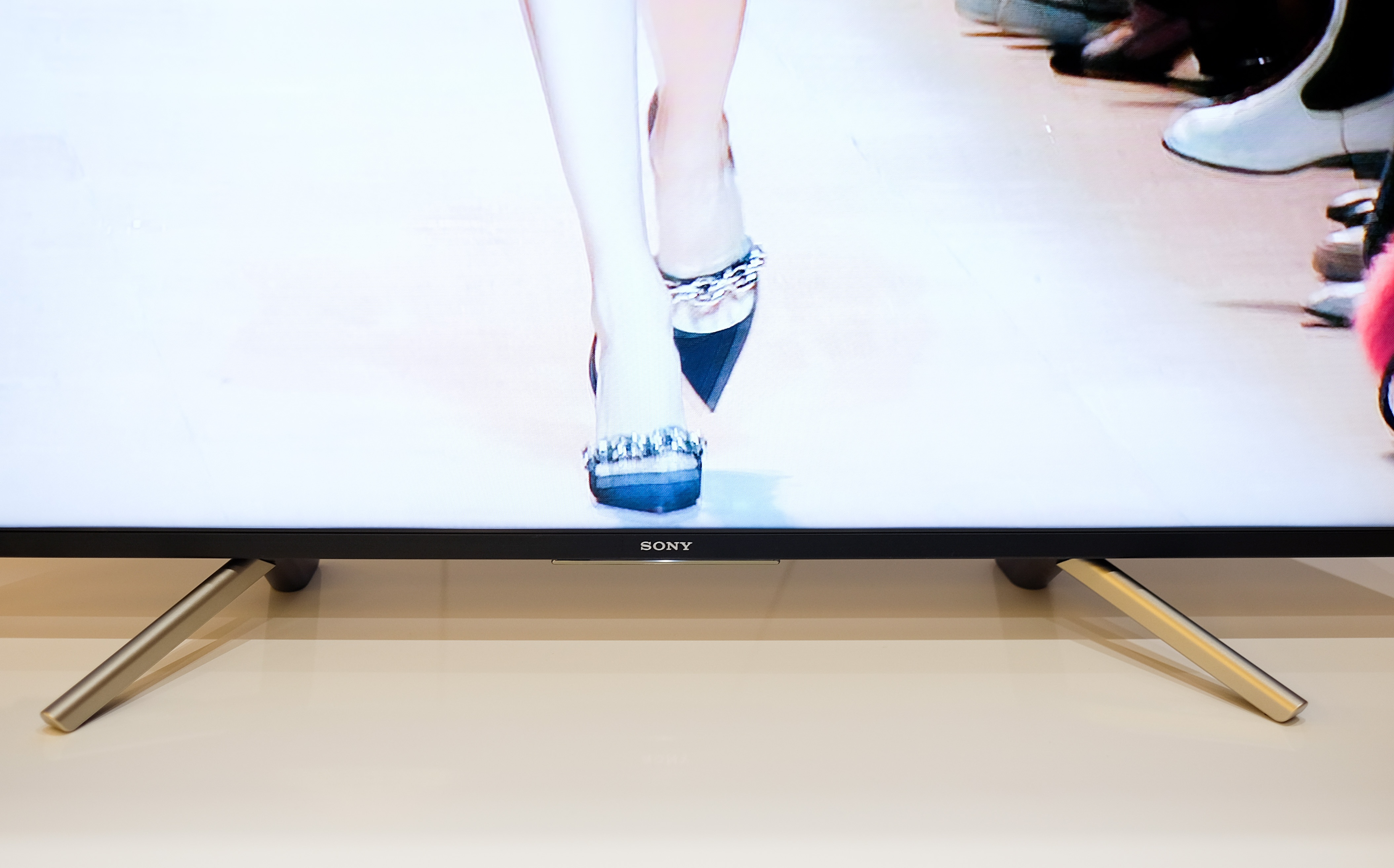 Ra mat TV Sony 4K OLED anh 9