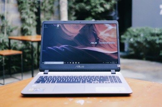 Laptop co the nang cap nhu may ban gia 10,5 trieu dong o VN hinh anh