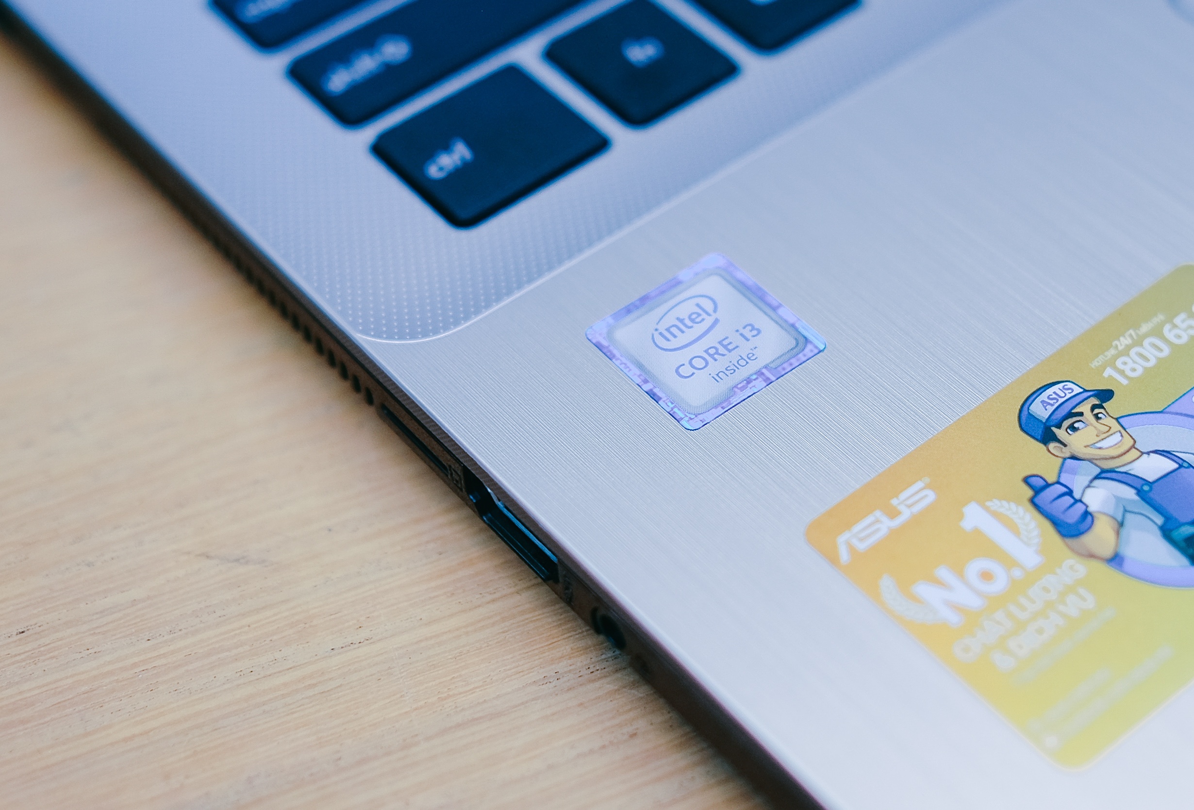 Laptop Asus pho thong X507 anh 8