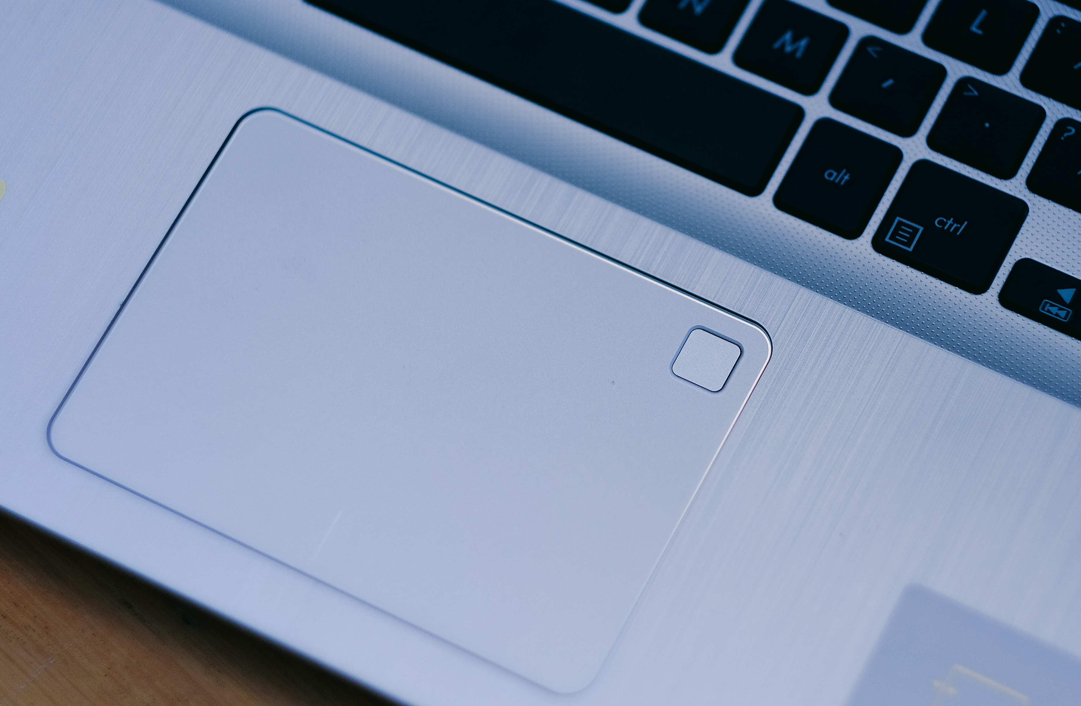 Laptop Asus pho thong X507 anh 5