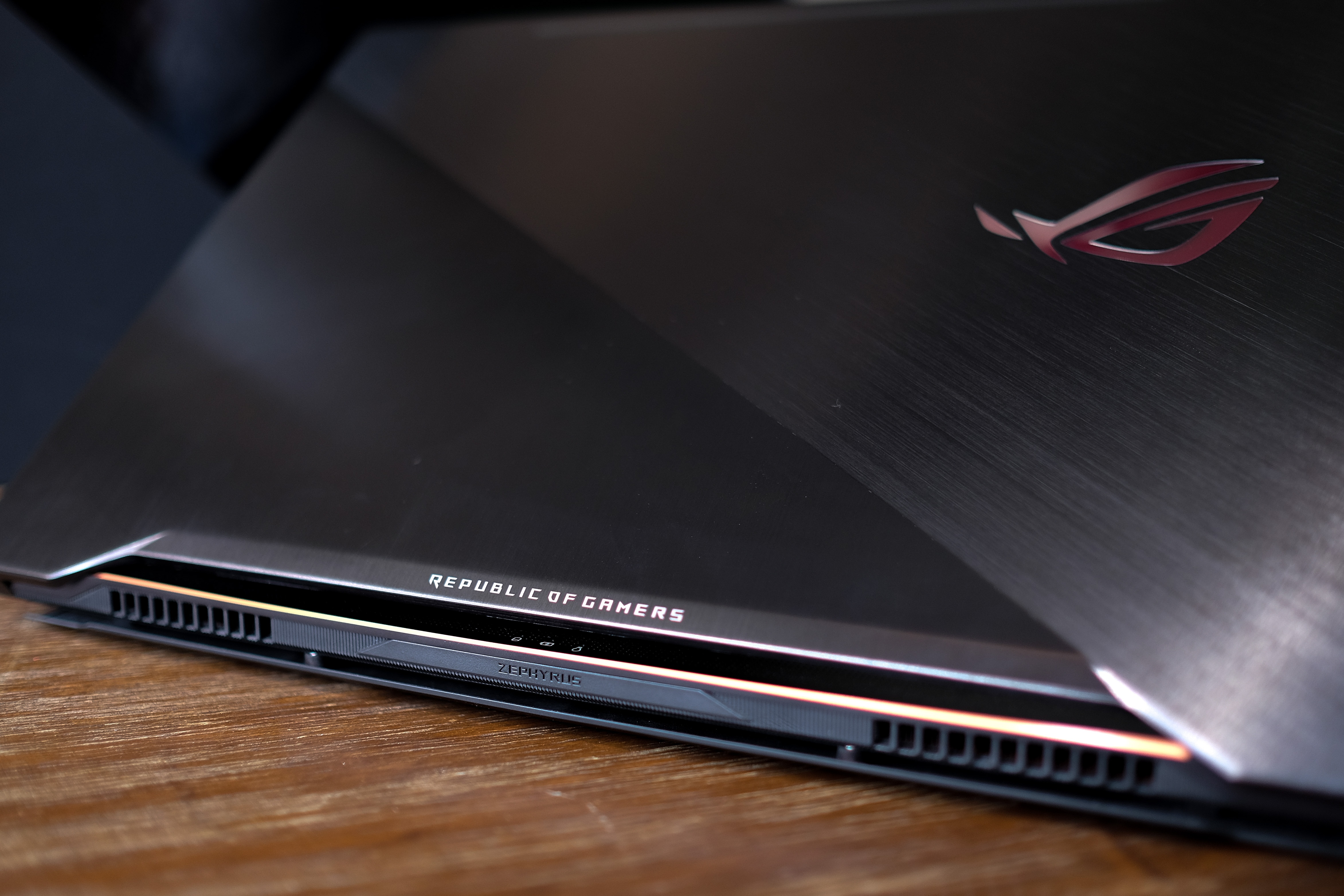 Asus ROG Zephyrus 2018 anh 5