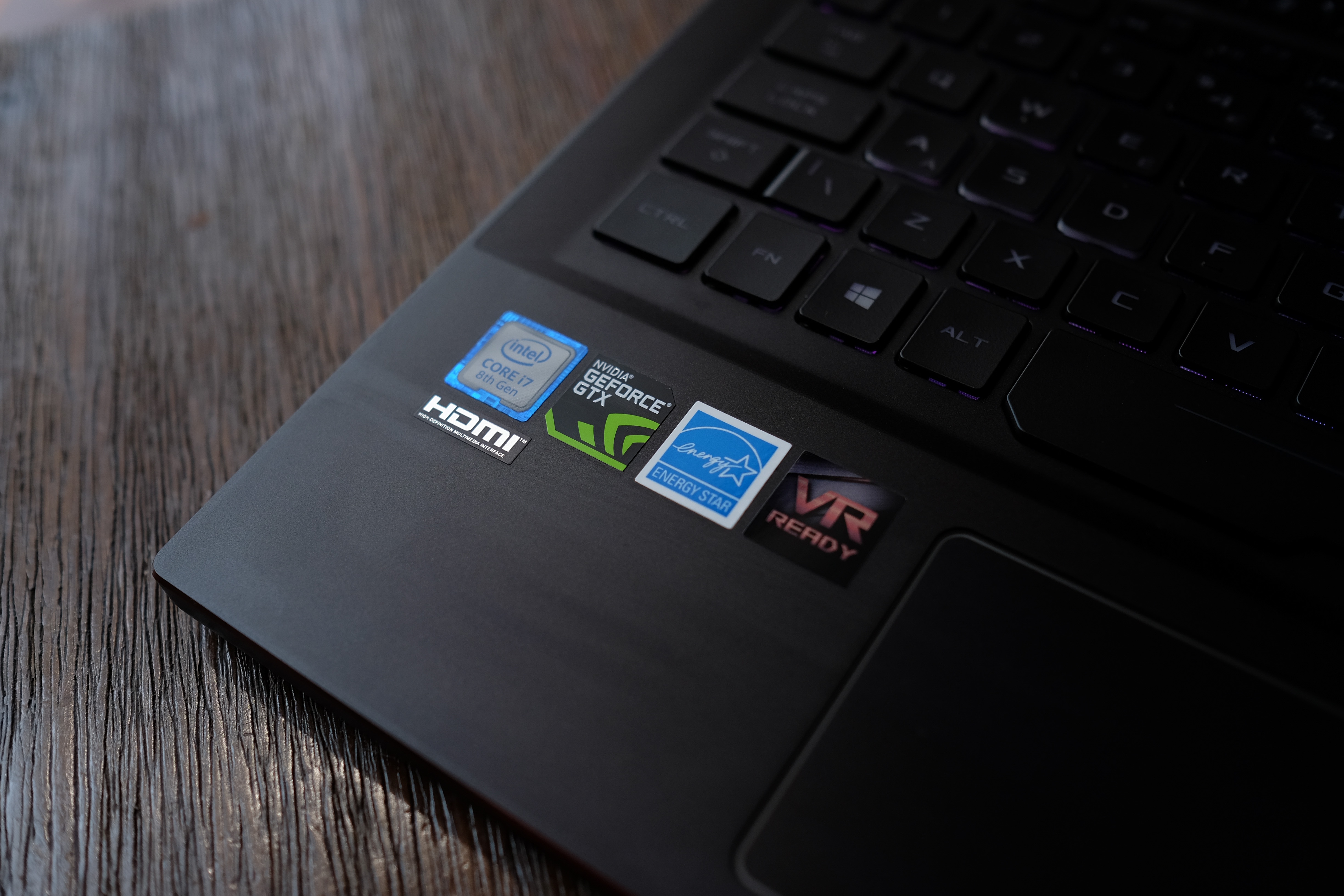 Asus ROG Zephyrus 2018 anh 14