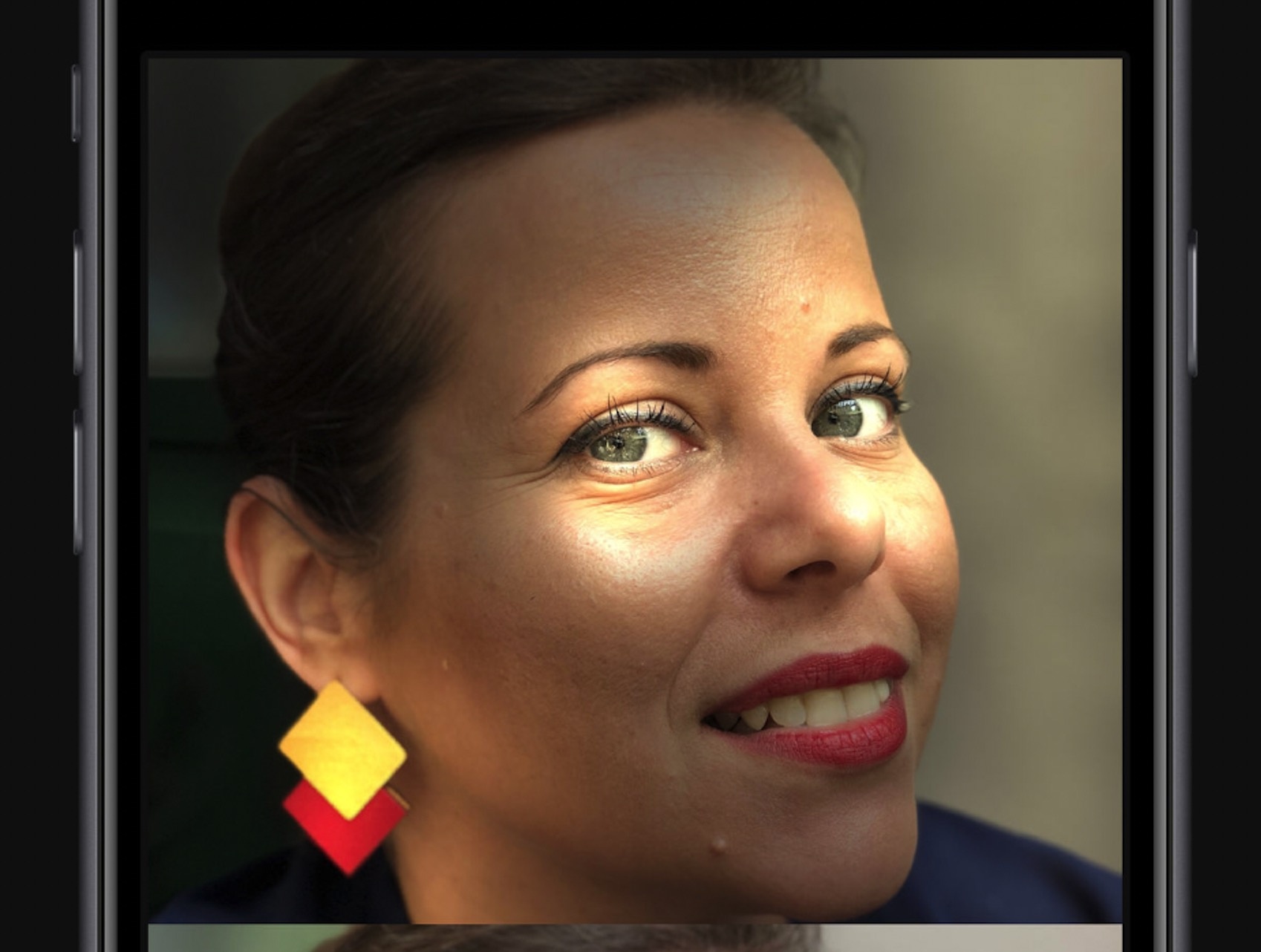 Ung dung 'hack' anh sang tren camera cua iPhone hinh anh