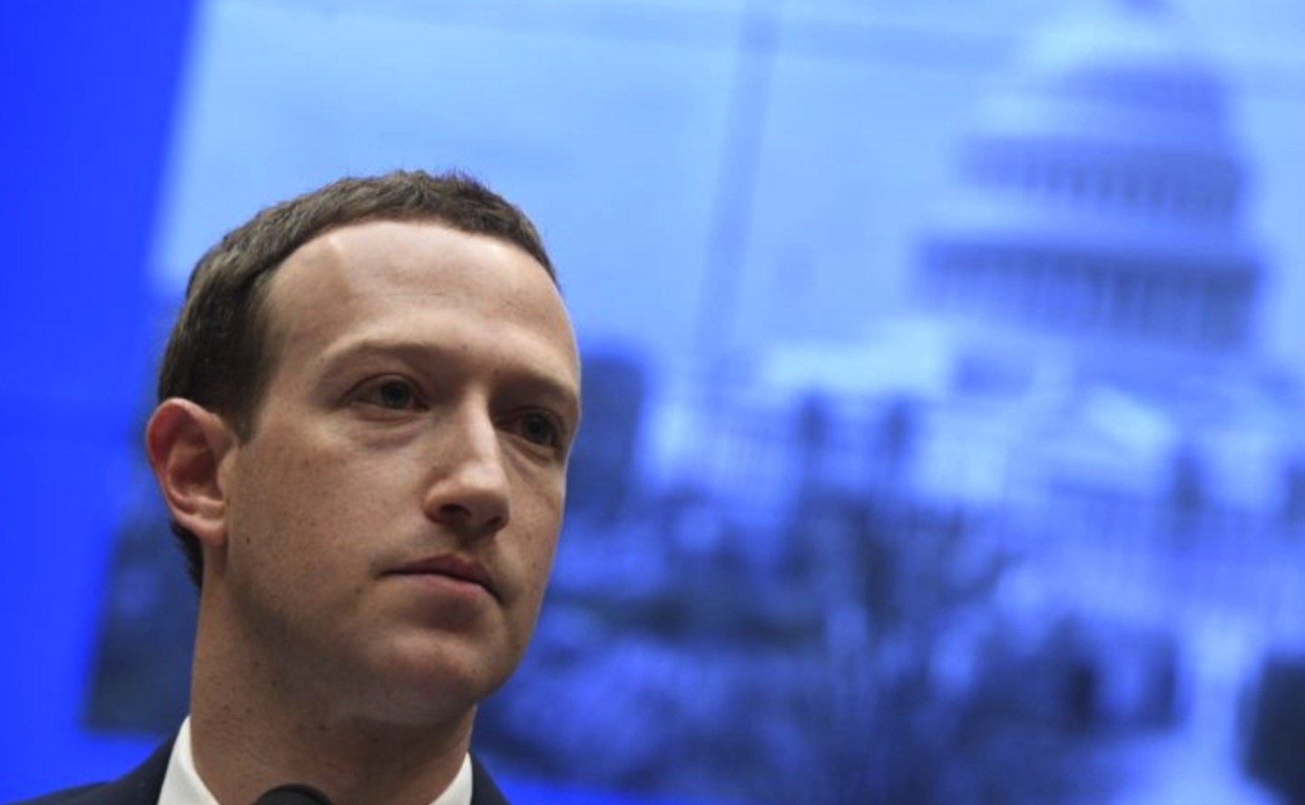 Mark Zuckerberg dieu tran nghi vien chau au anh 1