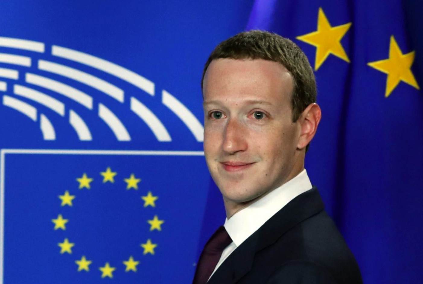 Mark Zuckerberg dieu tran nghi vien chau au anh 2