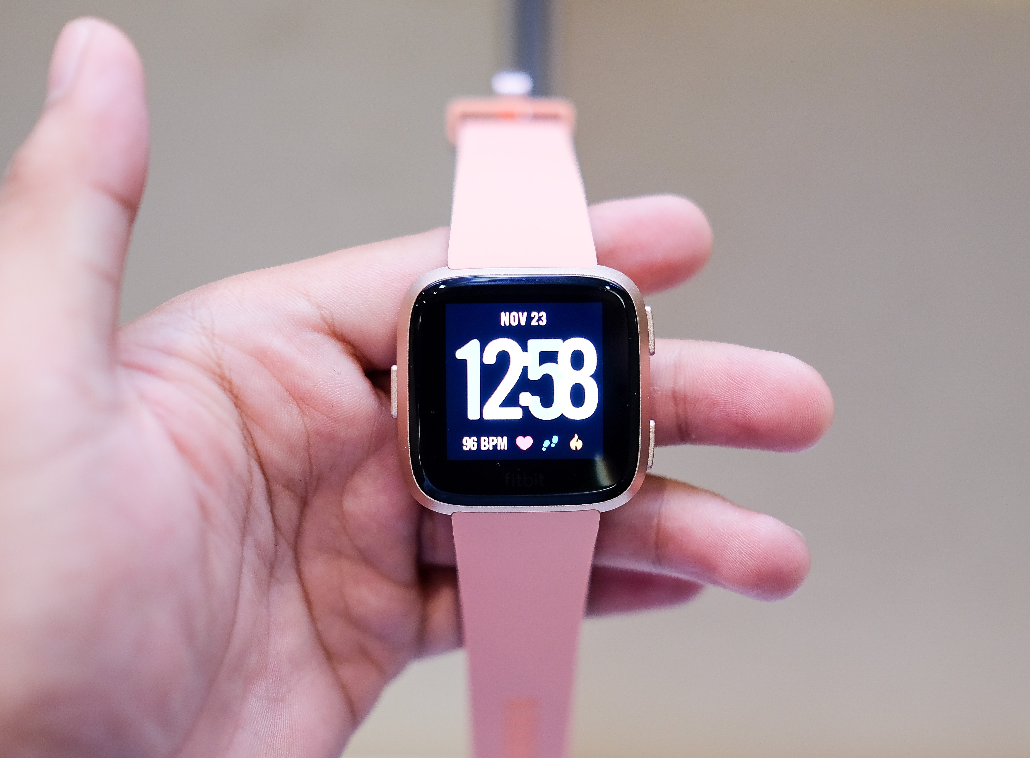 ra mắt fitbit versa việt nam ảnh 1 ra mat fitbit versa viet nam anh 1