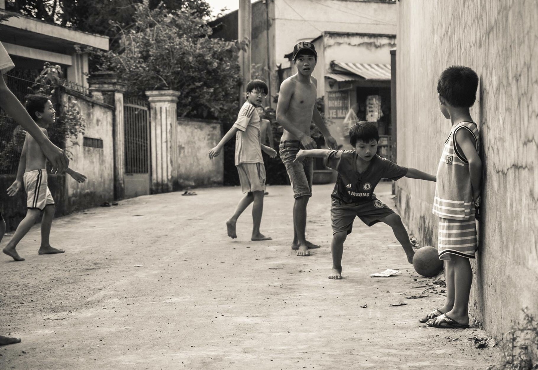 Tre em thoi cong nghe anh 4