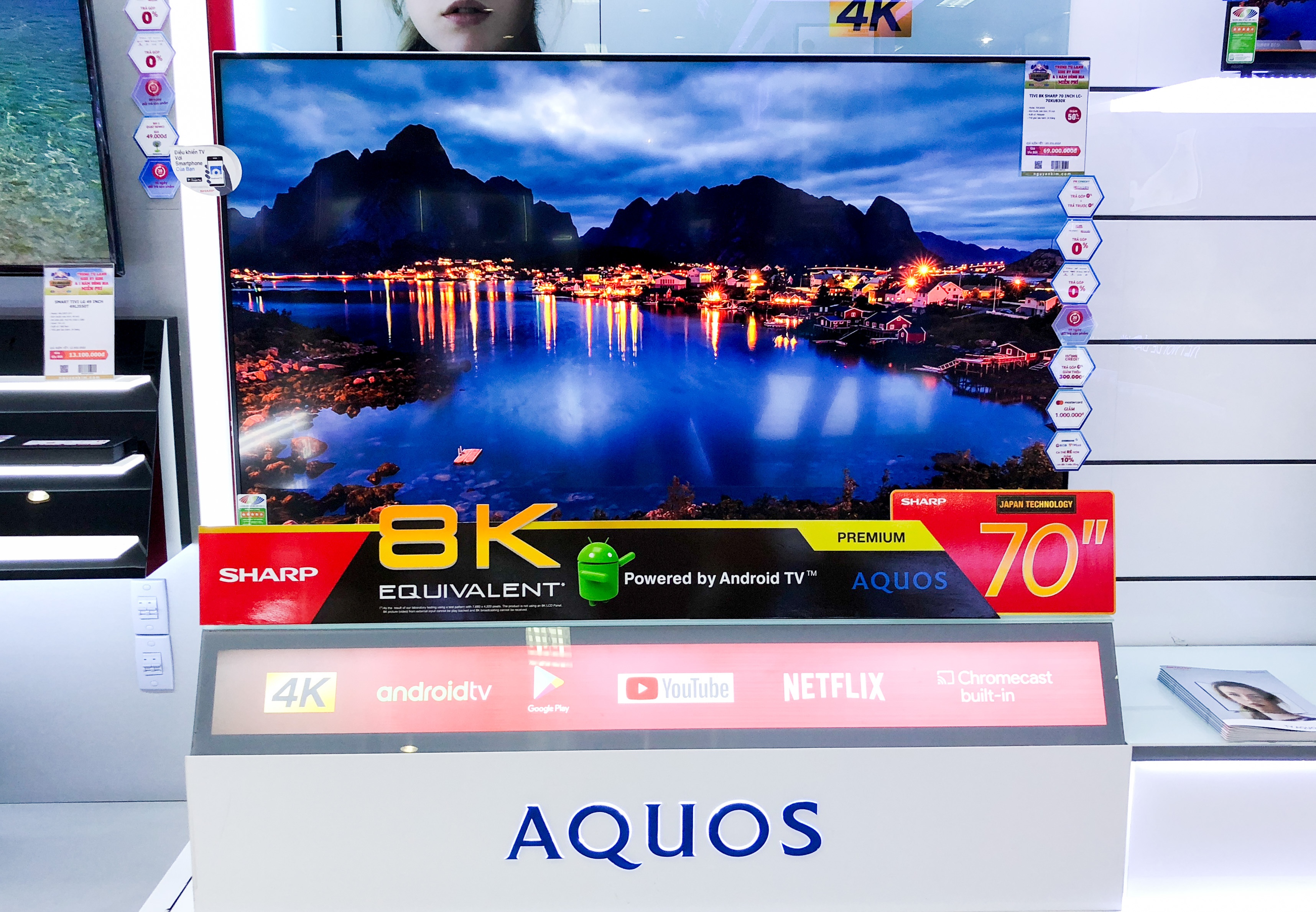 5 mau TV cao cap giam vai chuc trieu xa kho mua World Cup hinh anh