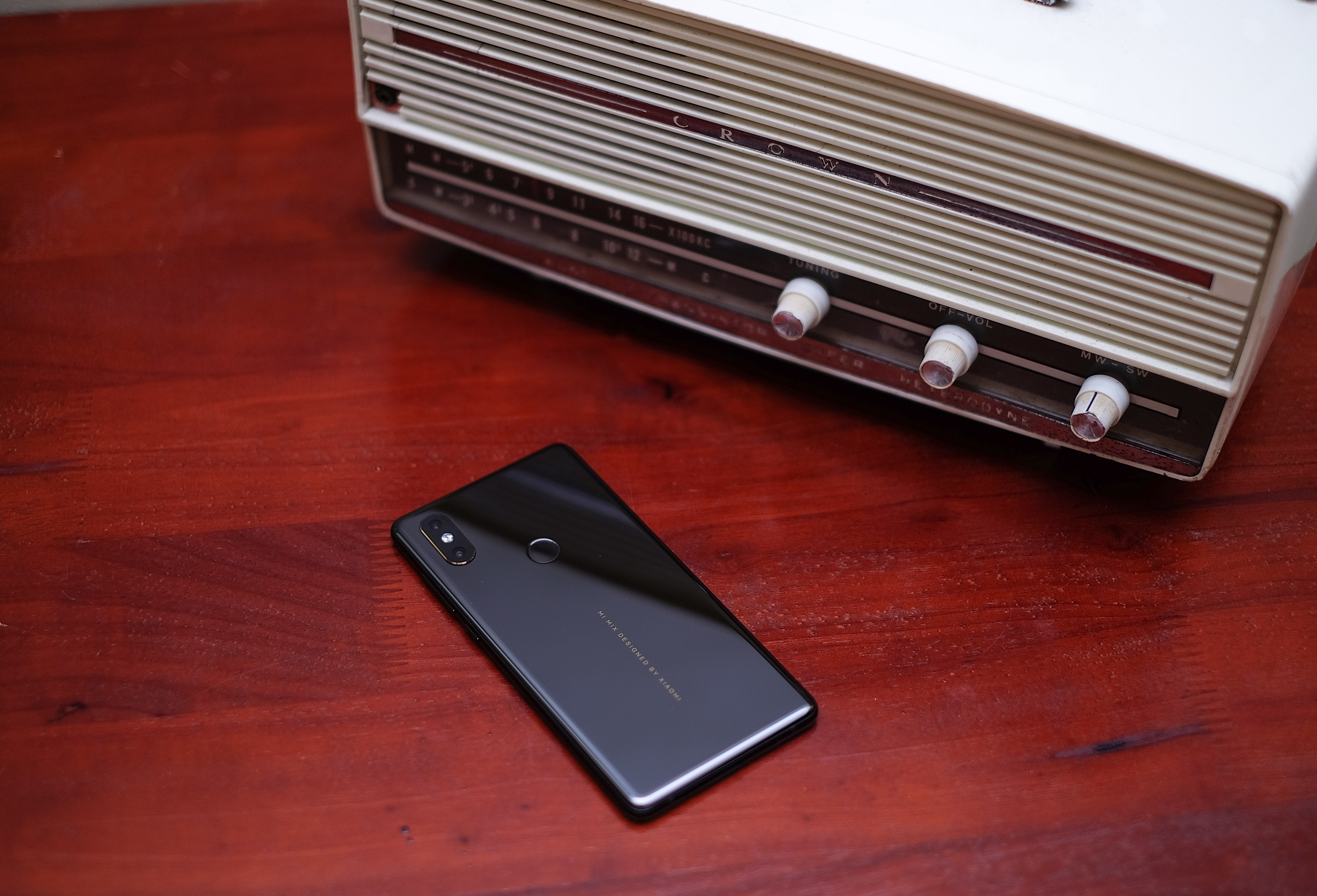 Có nên mua xiaomi mi mix 2S ảnh 2 Co nen mua xiaomi mi mix 2S anh 2