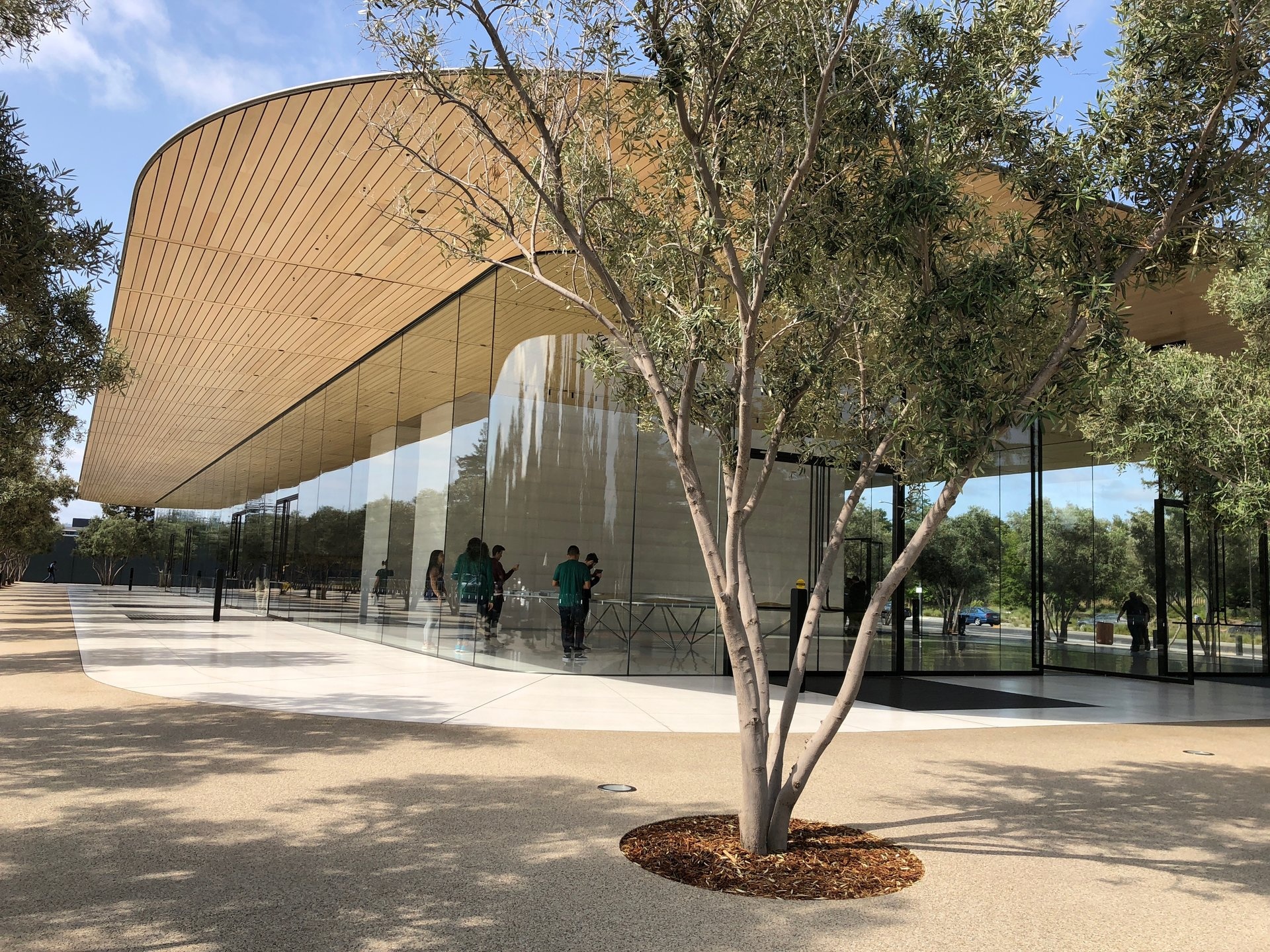 tham quan tru so apple park anh 3