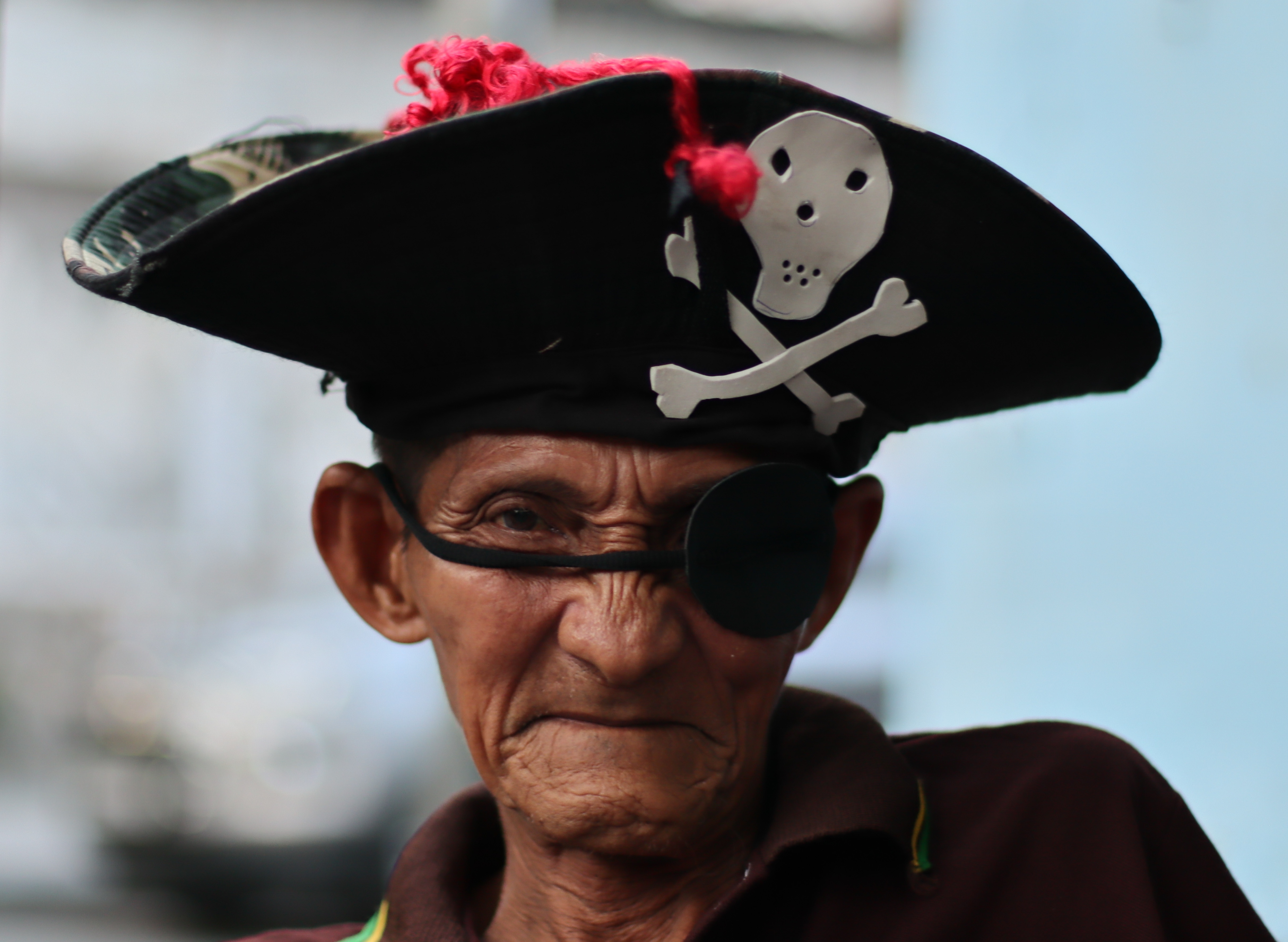 co nen mua canon m50 anh 12