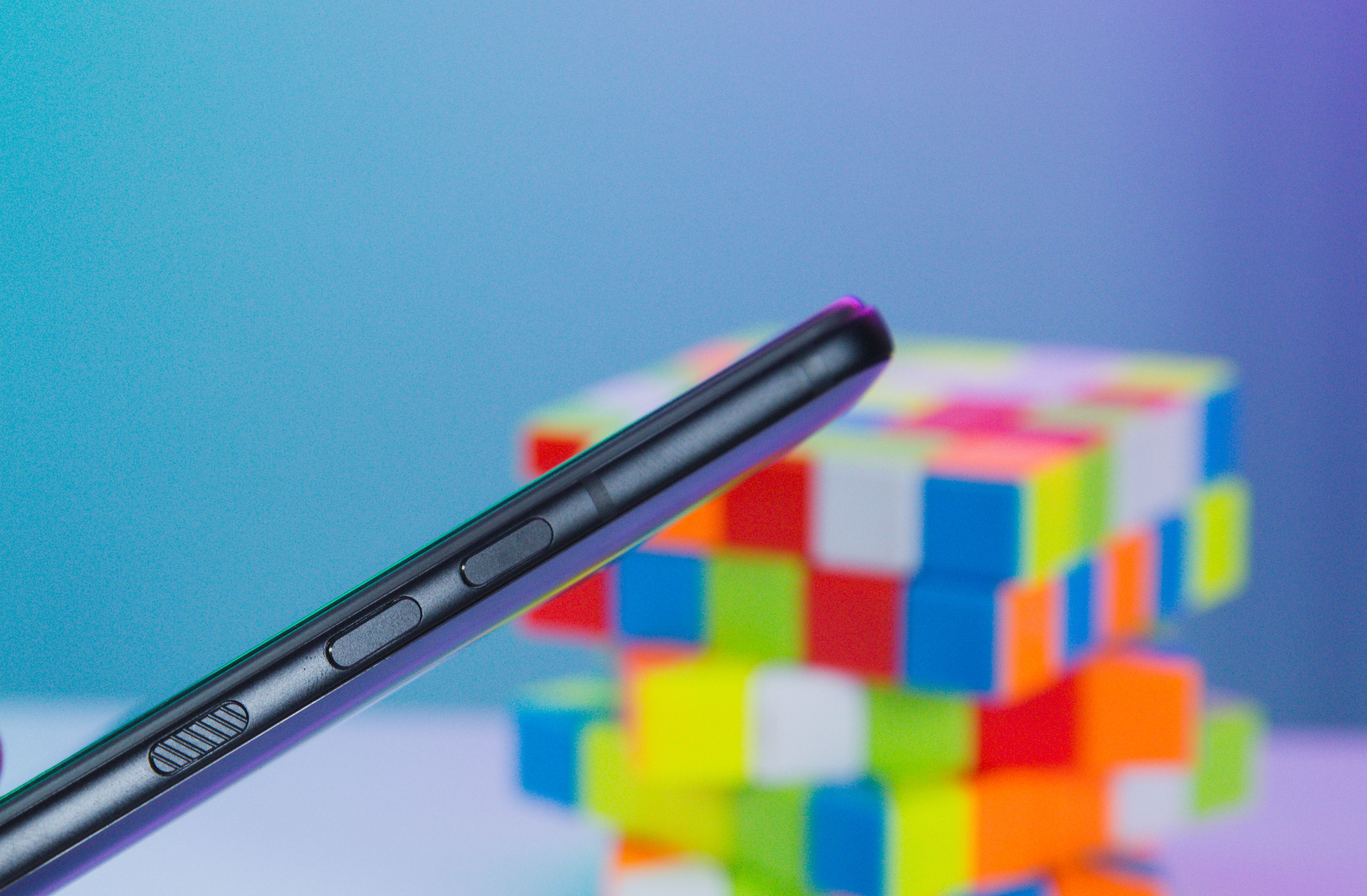 Co nen mua HTC U12 Plus anh 6