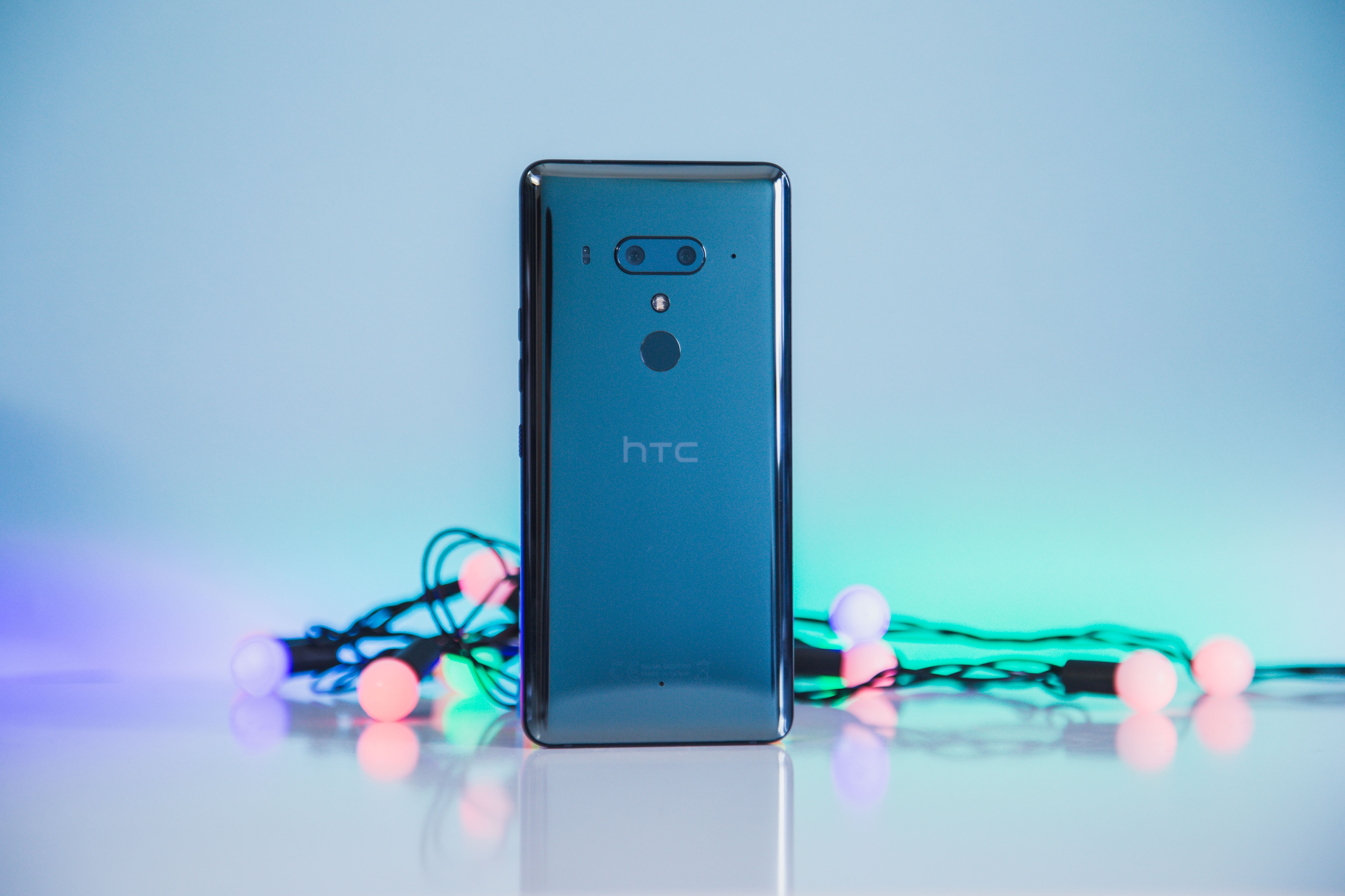 Co nen mua HTC U12 Plus anh 4