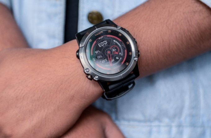 Chi tiet Garmin Fenix 5 Plus chuyen the thao, gia 19,5 trieu dong o VN hinh anh