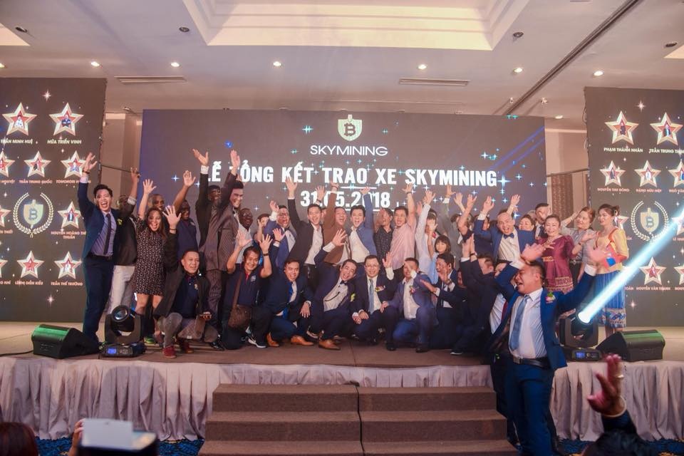 thuong xe sky mining anh 3