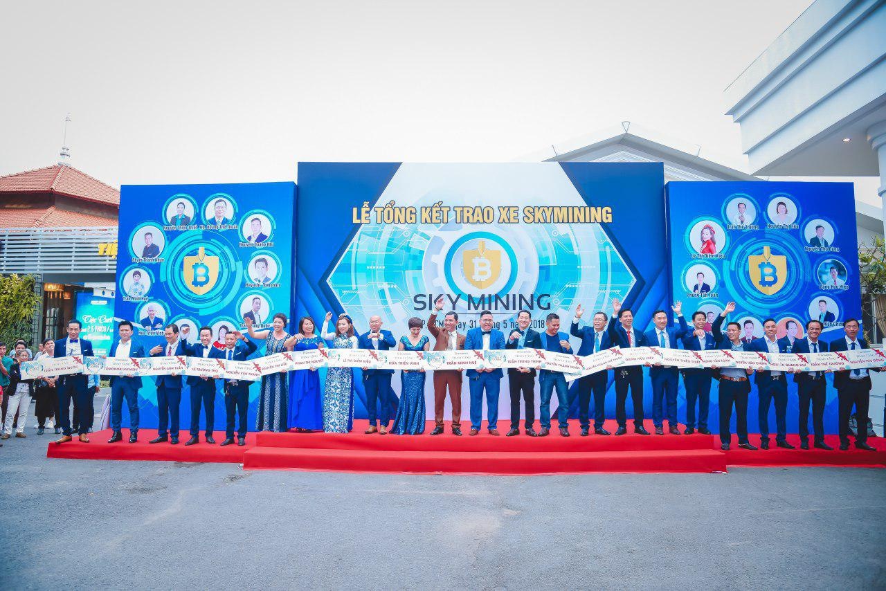 thuong xe sky mining anh 9