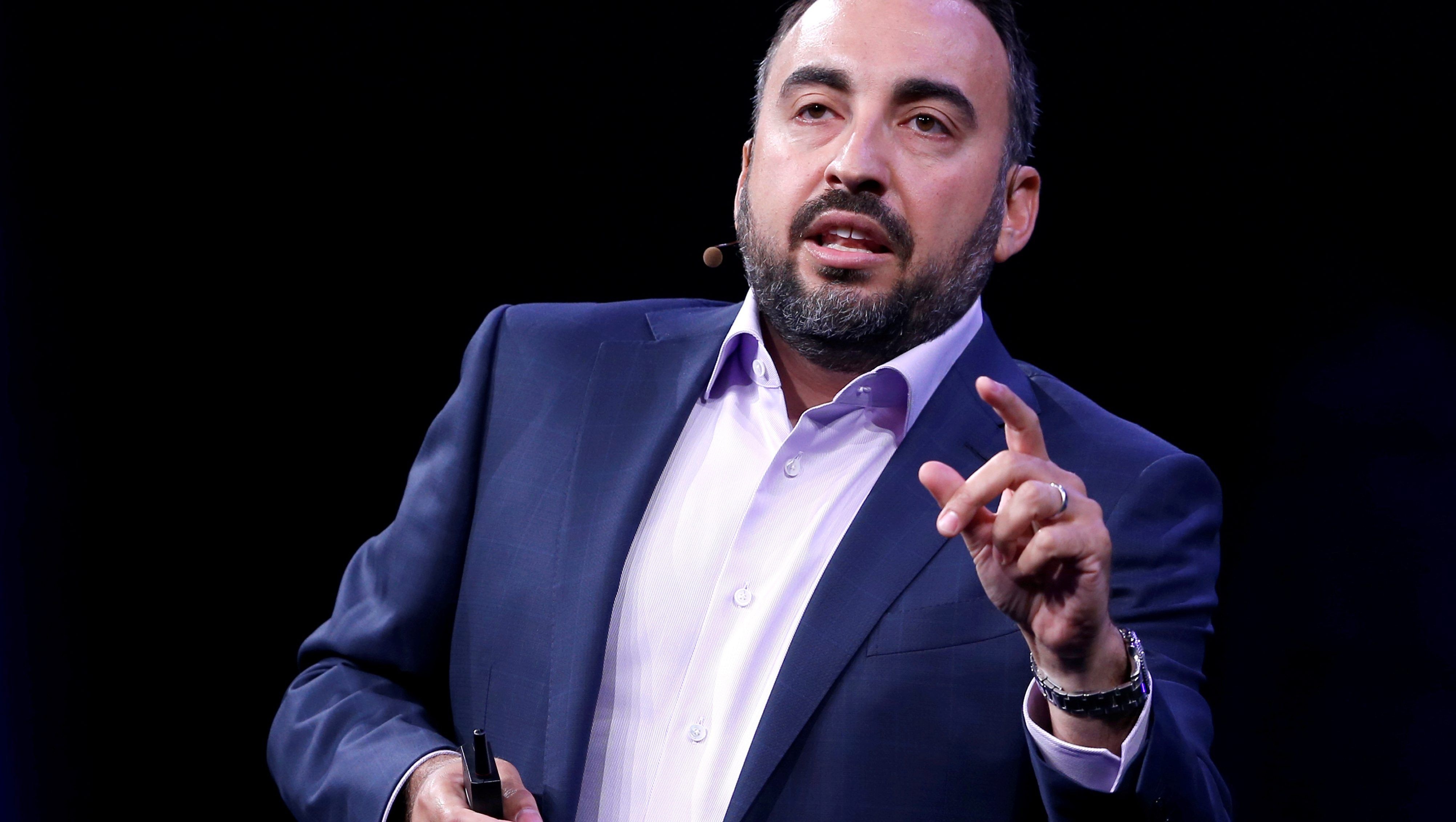 Giam doc bao mat cua Facebook tu chuc hinh anh