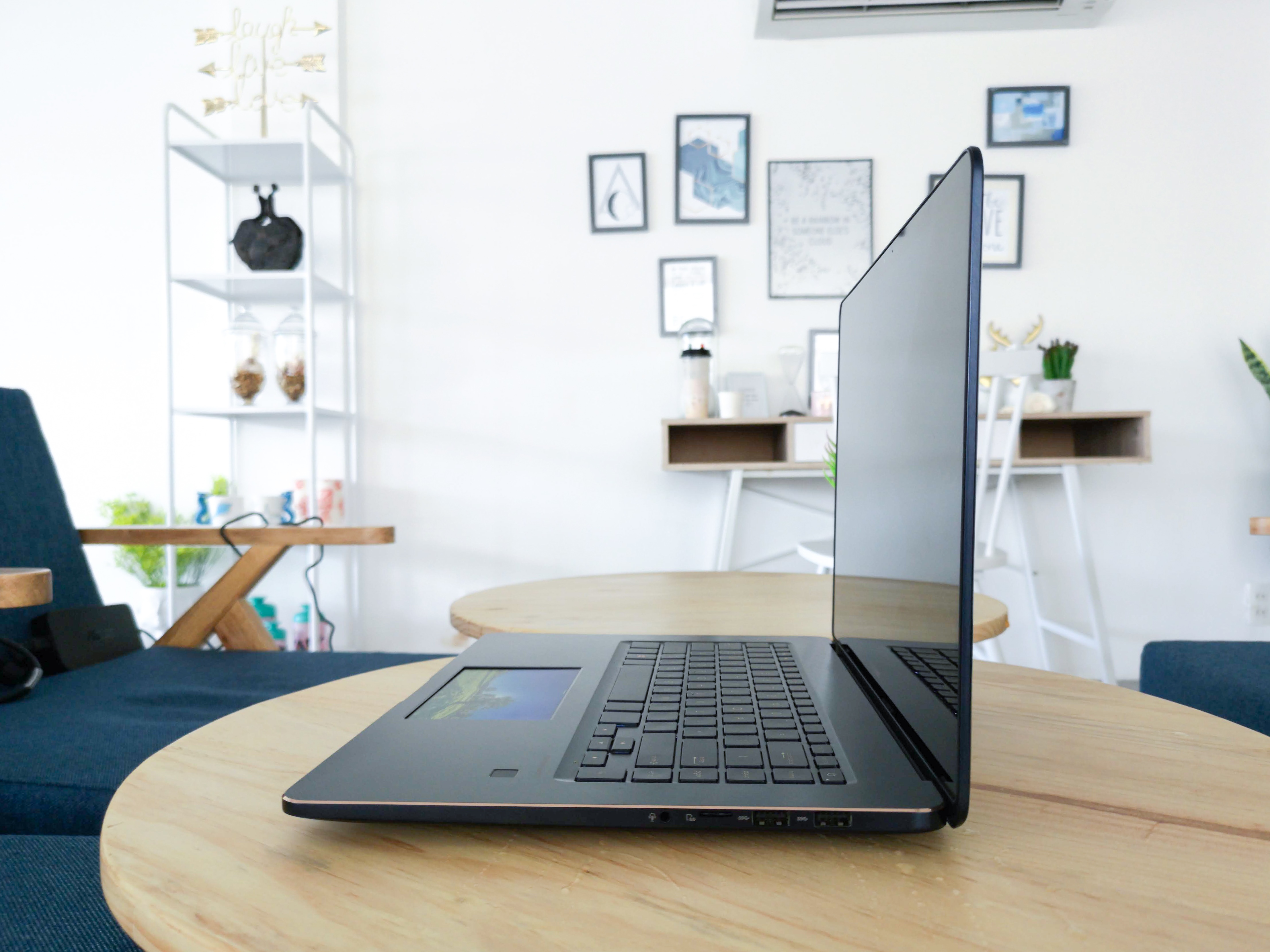 Zenbook Pro UX580 anh 3