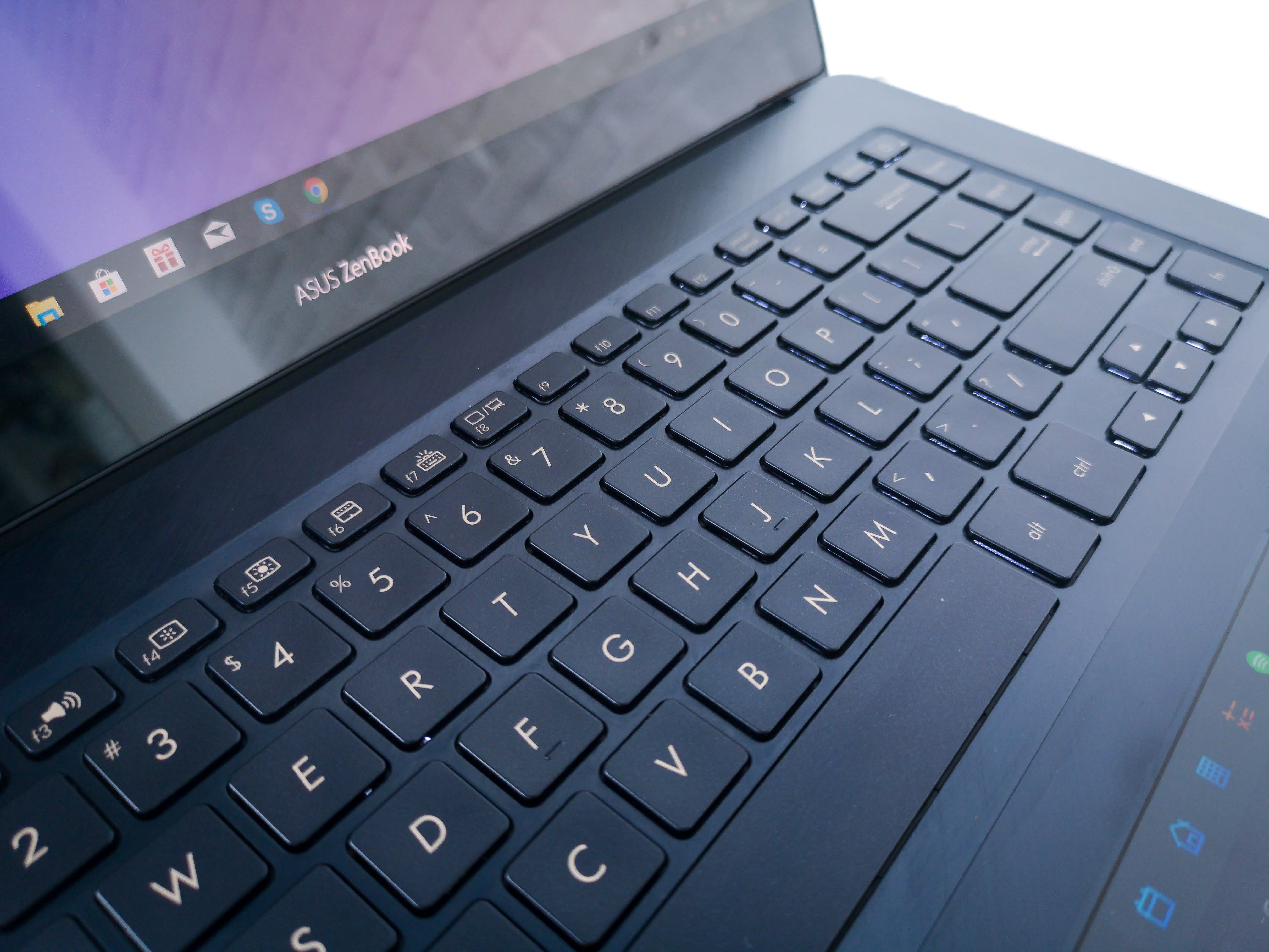 Zenbook Pro UX580 anh 12