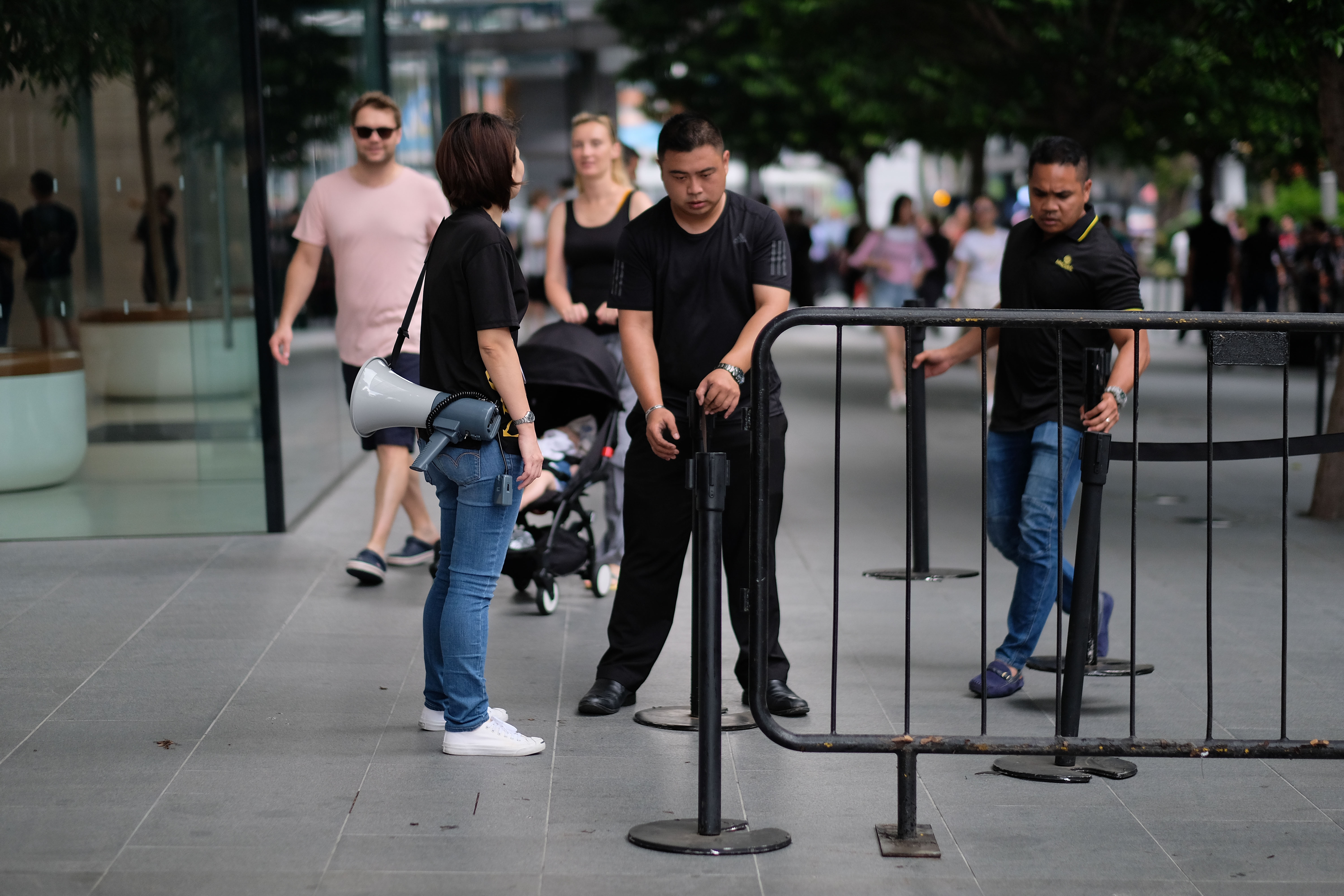 người Việt xếp hàng mua iphone XS ảnh 7 nguoi Viet xep hang mua iphone XS anh 7