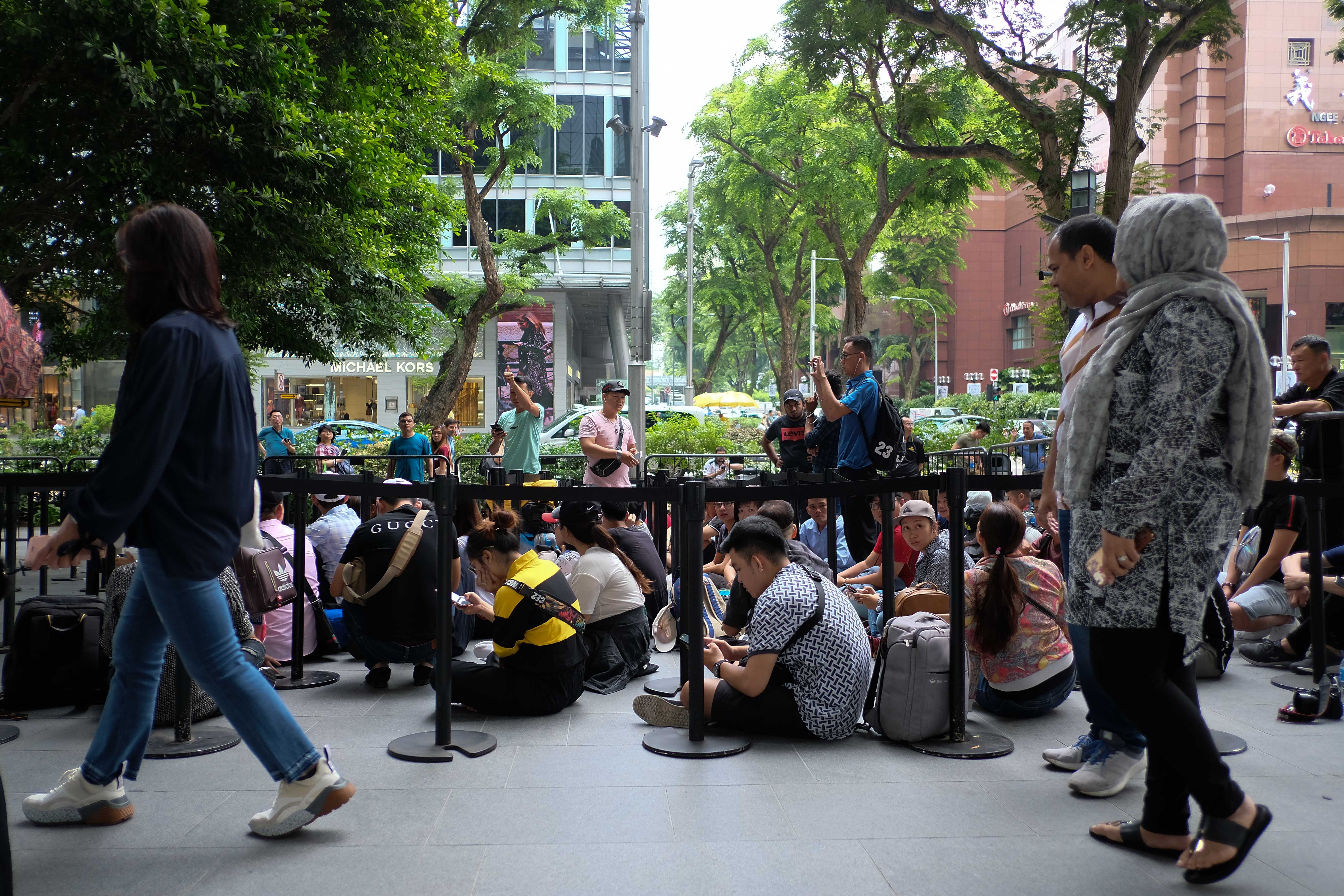 người Việt xếp hàng mua iphone XS ảnh 12 nguoi Viet xep hang mua iphone XS anh 12