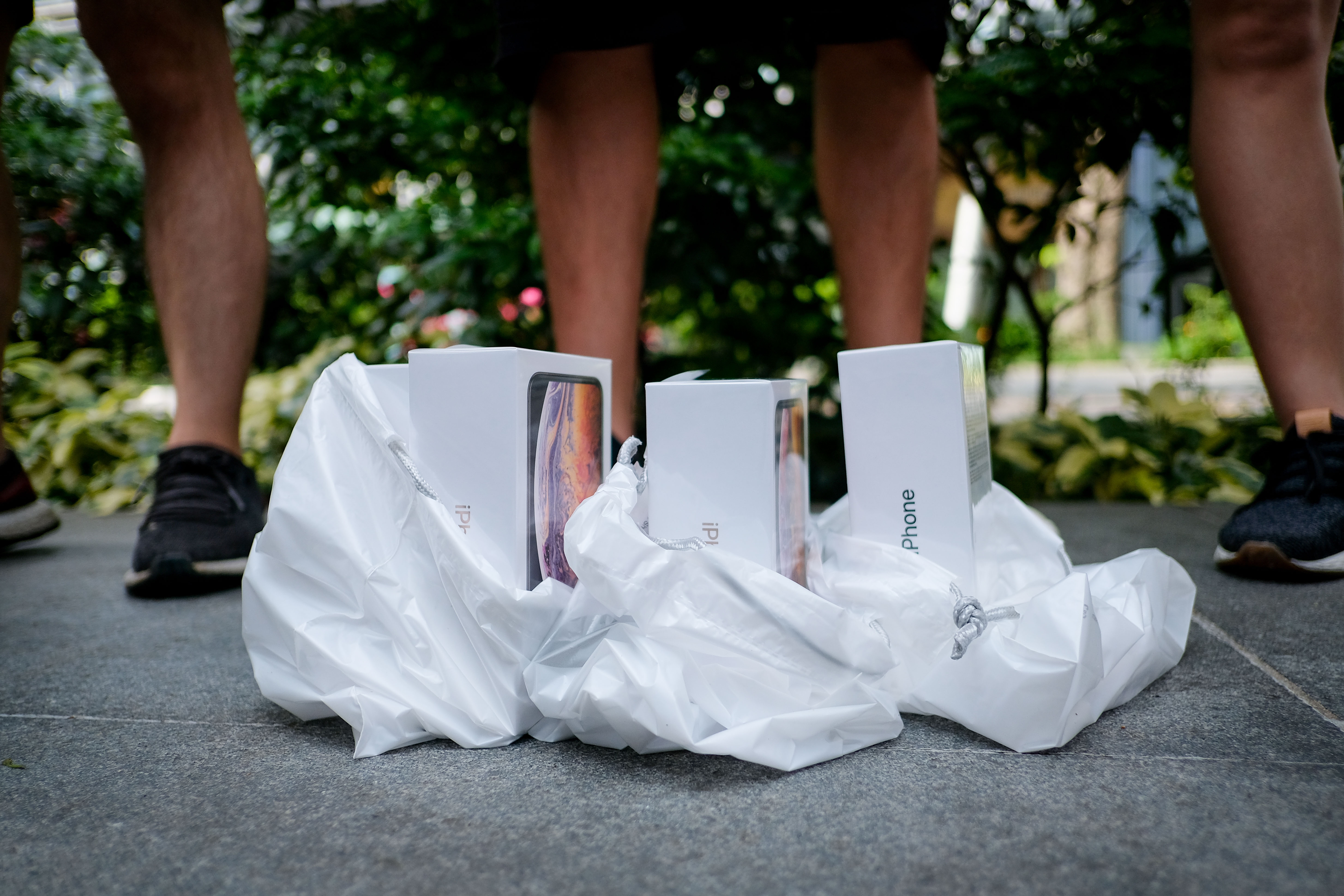 Apple Store thanh 'cho troi' mua ban iPhone XS cua nguoi Viet hinh anh