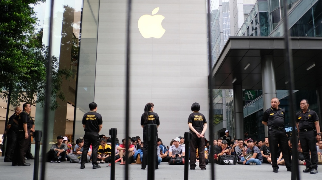 'Chung toi vui mung vi Apple chua ra mat iPhone 12' hinh anh