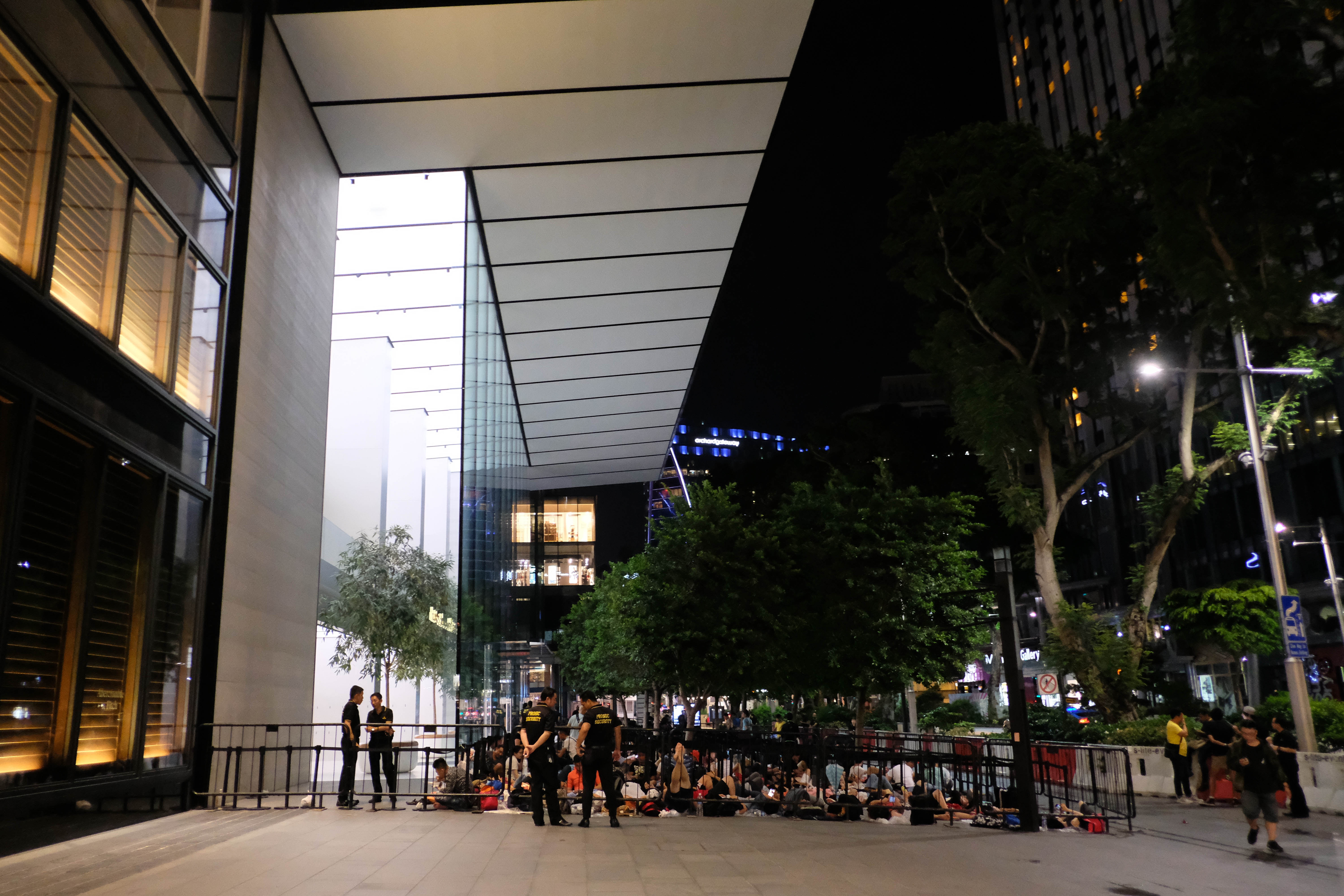 xếp hàng mua iphone ảnh 6 xep hang mua iphone anh 6