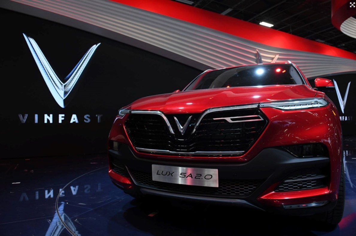Xe VinFast se doi dau voi Mazda CX5 va Toyota Camry, duoi co xe Duc hinh anh