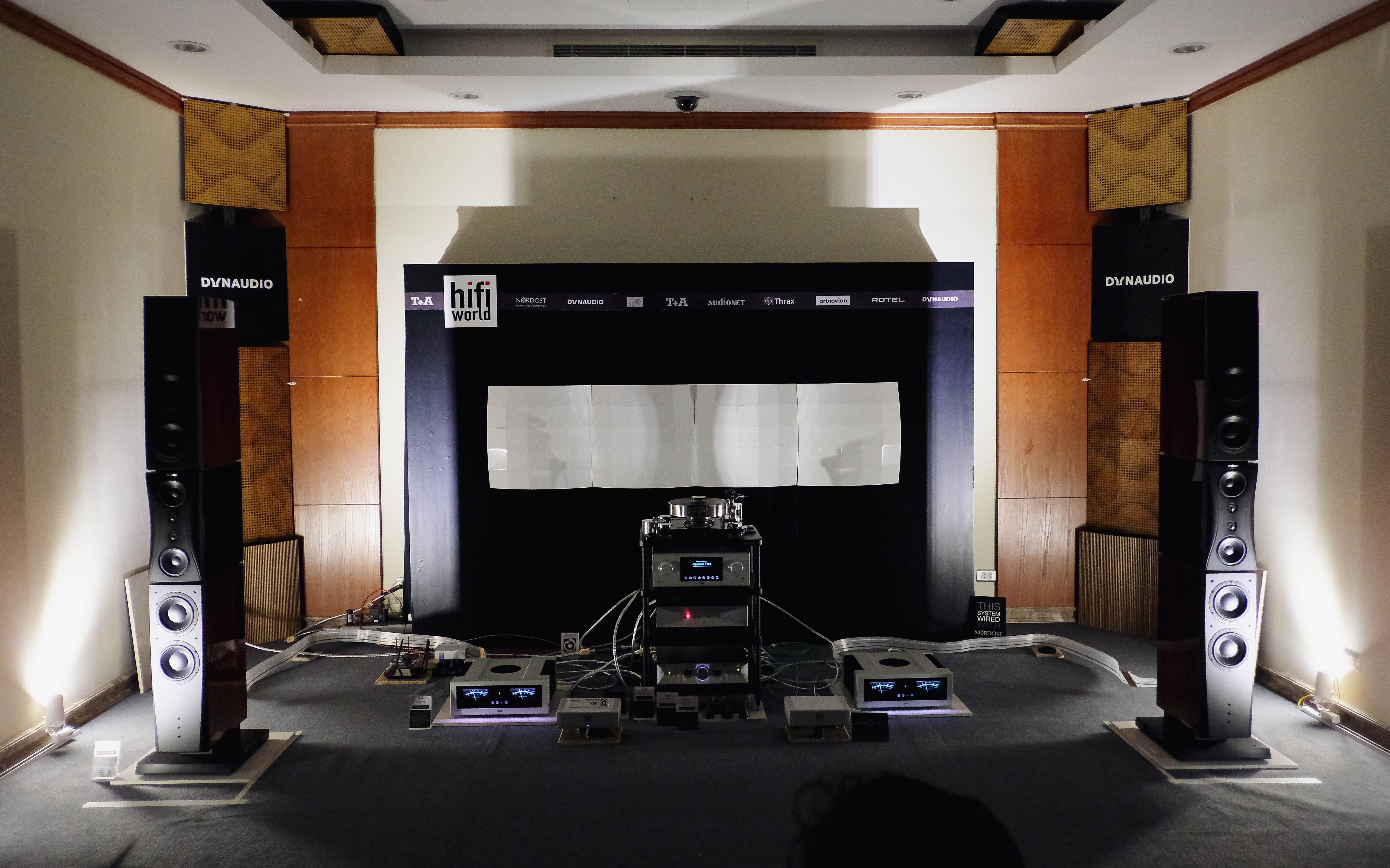 trien lam AV Show 2018 anh 1