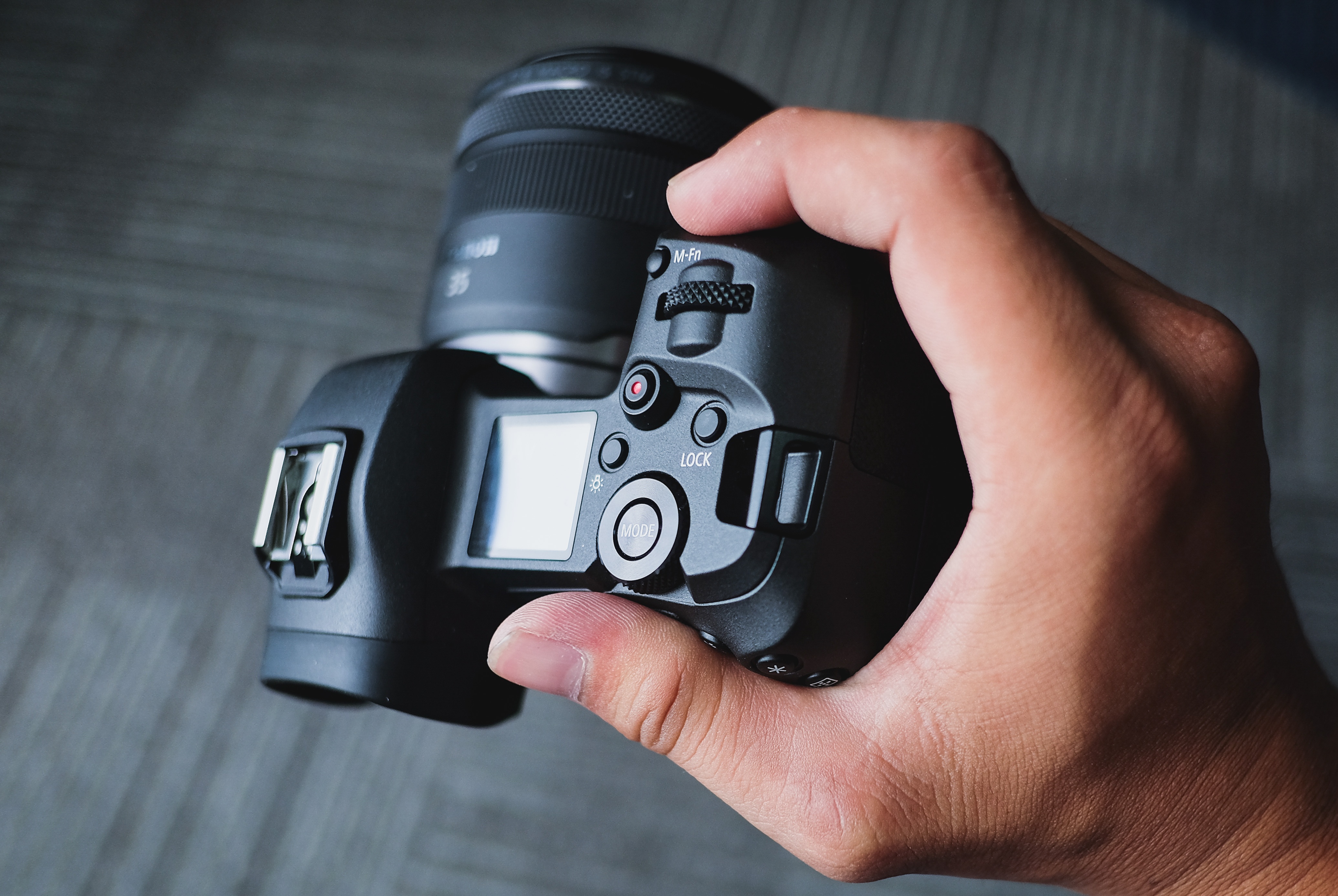 Danh gia Canon EOS R anh 4