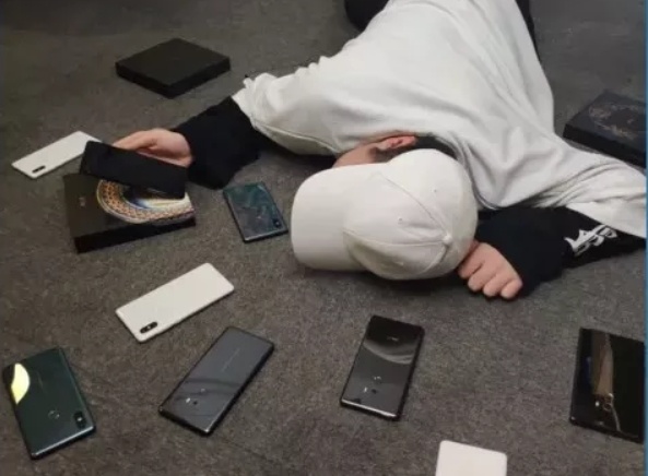 Xiaomi, DJI tan dung trao luu 'nga sap mat' de quang cao hinh anh