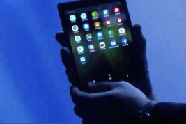 Day la smartphone man hinh gap dau tien cua Samsung hinh anh